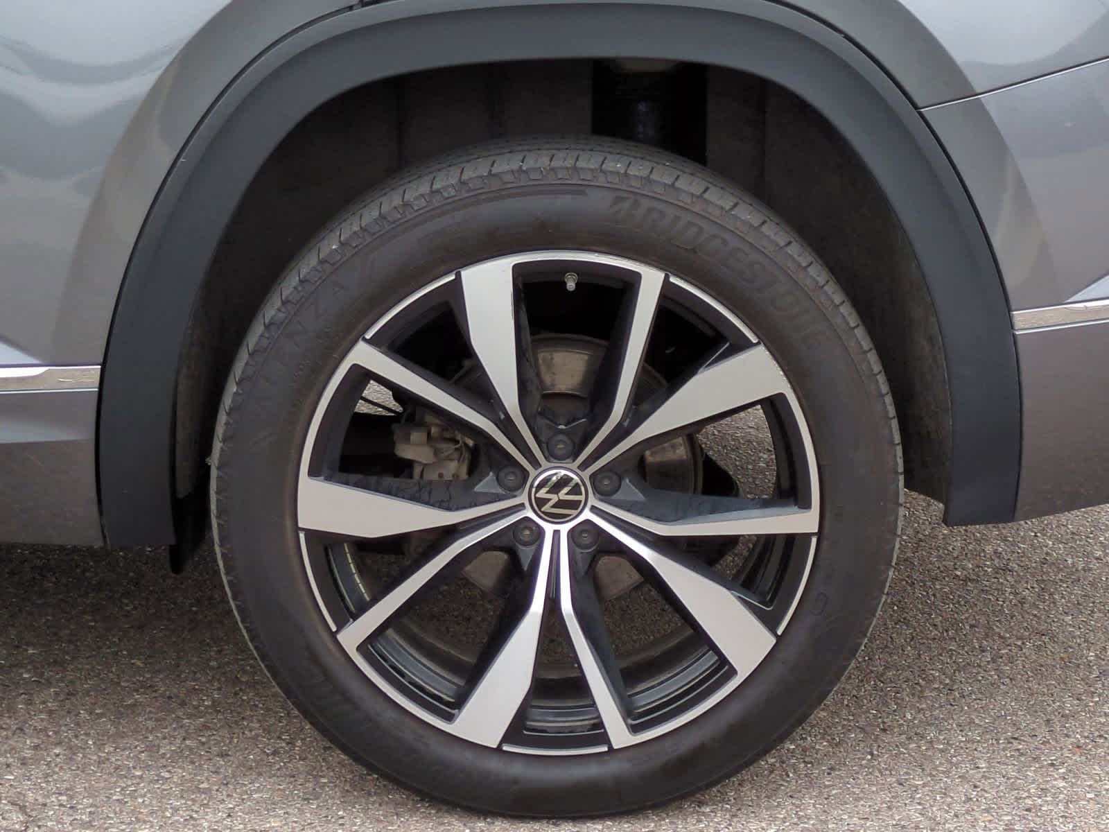 Thumbnail: 2024 Volkswagen Atlas - 14