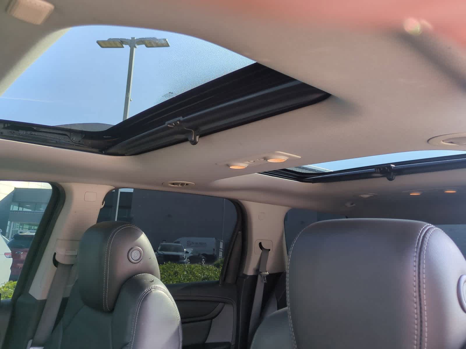 Thumbnail: 2015 GMC Acadia - 19