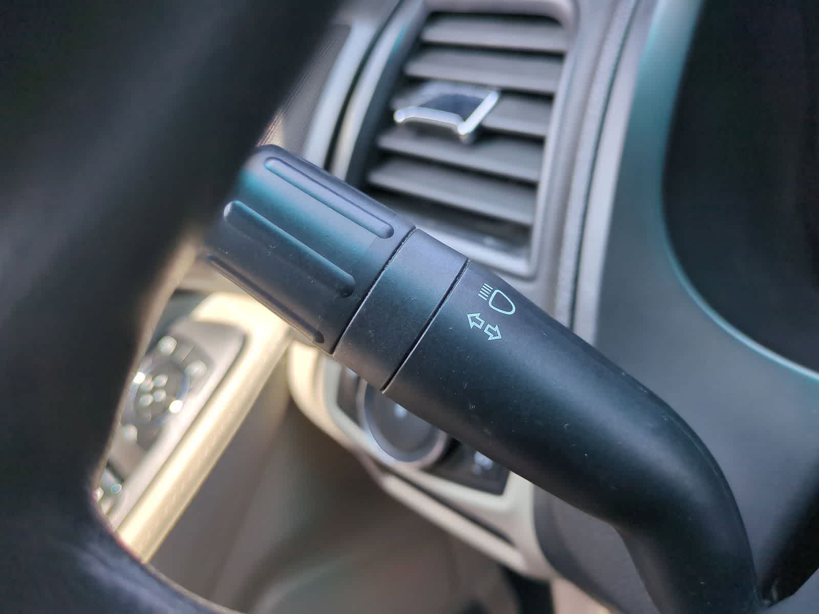 Thumbnail: 2015 Ford Explorer - 26