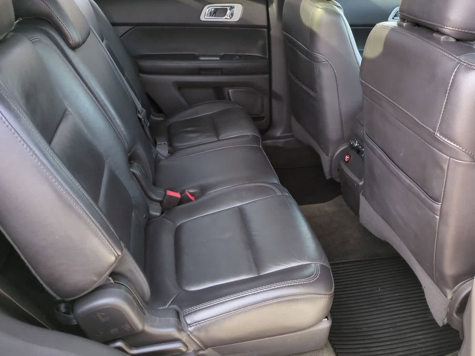 Thumbnail: 2014 Ford Explorer - 21