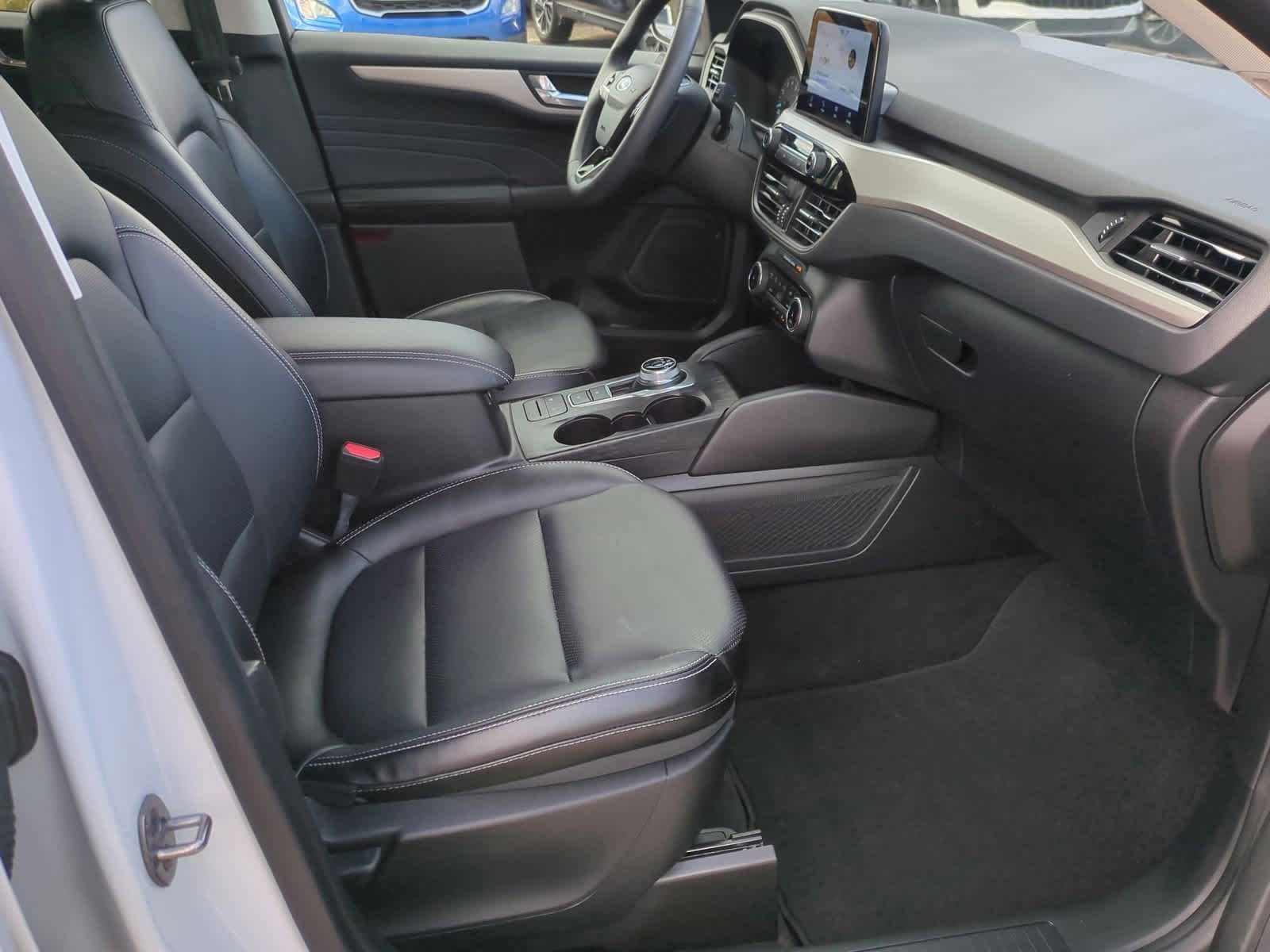 Thumbnail: 2022 Ford Escape - 21