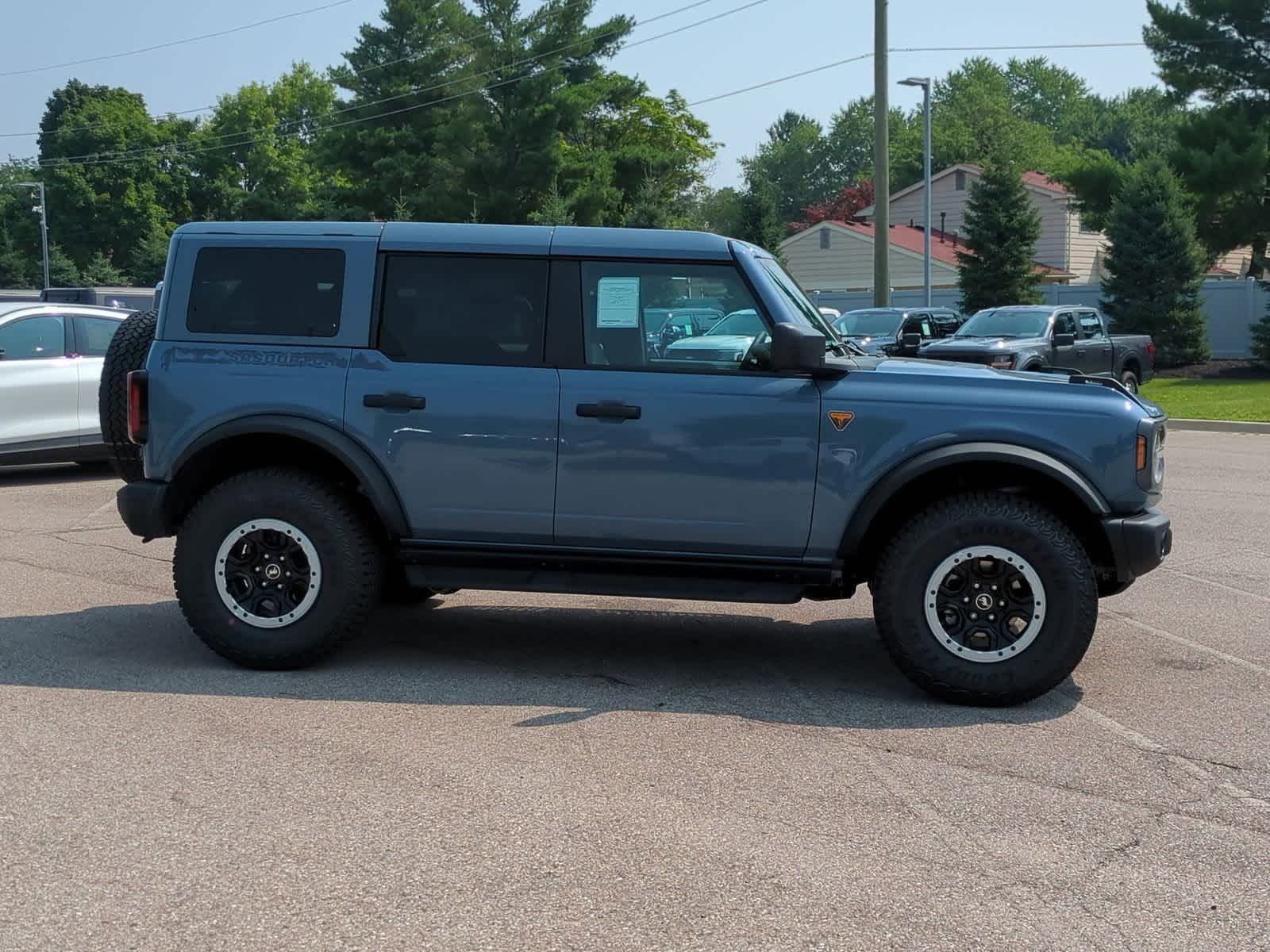 Thumbnail: 2025 Ford Bronco - 9