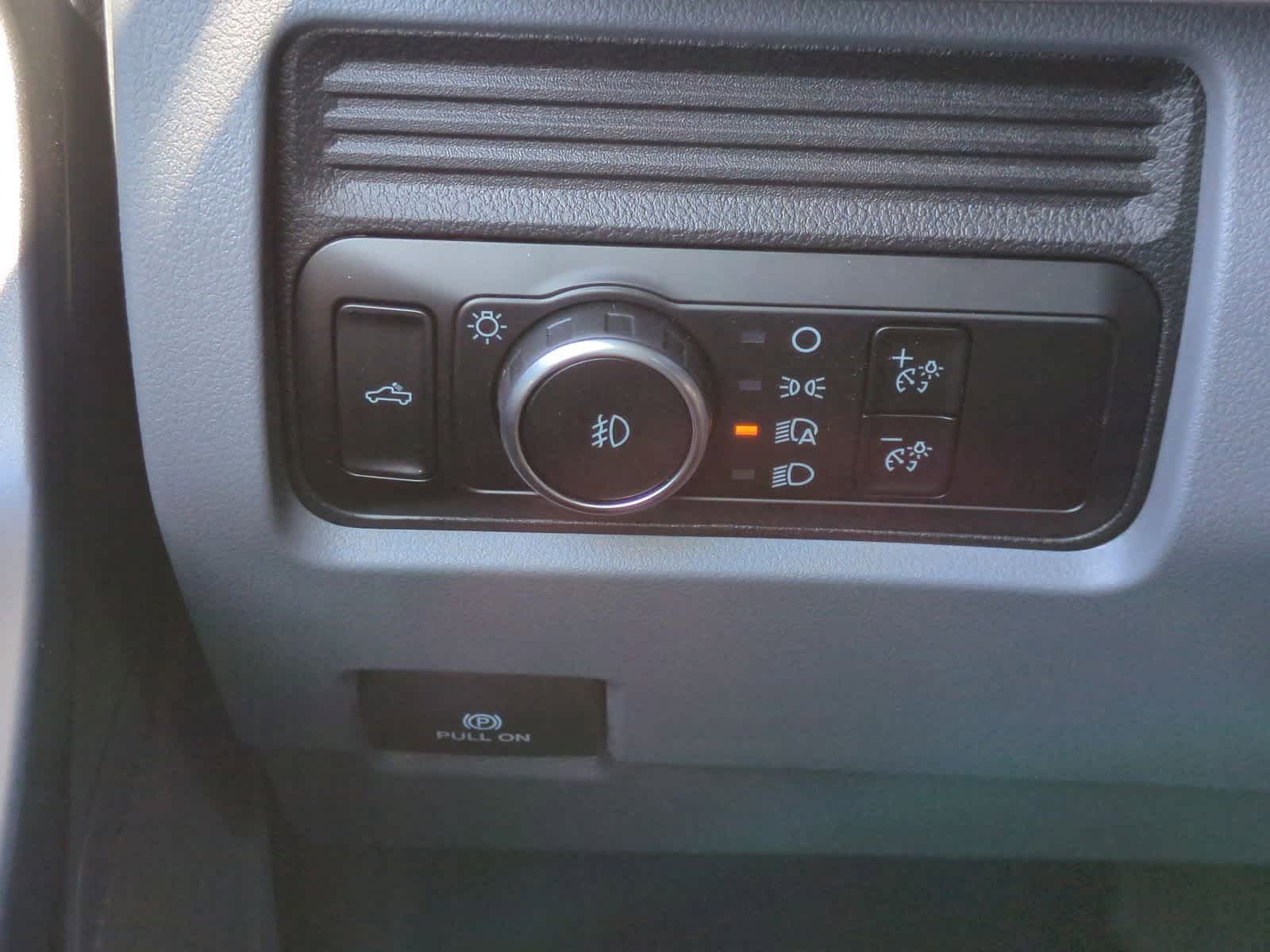 Thumbnail: 2025 Ford Econoline - 23