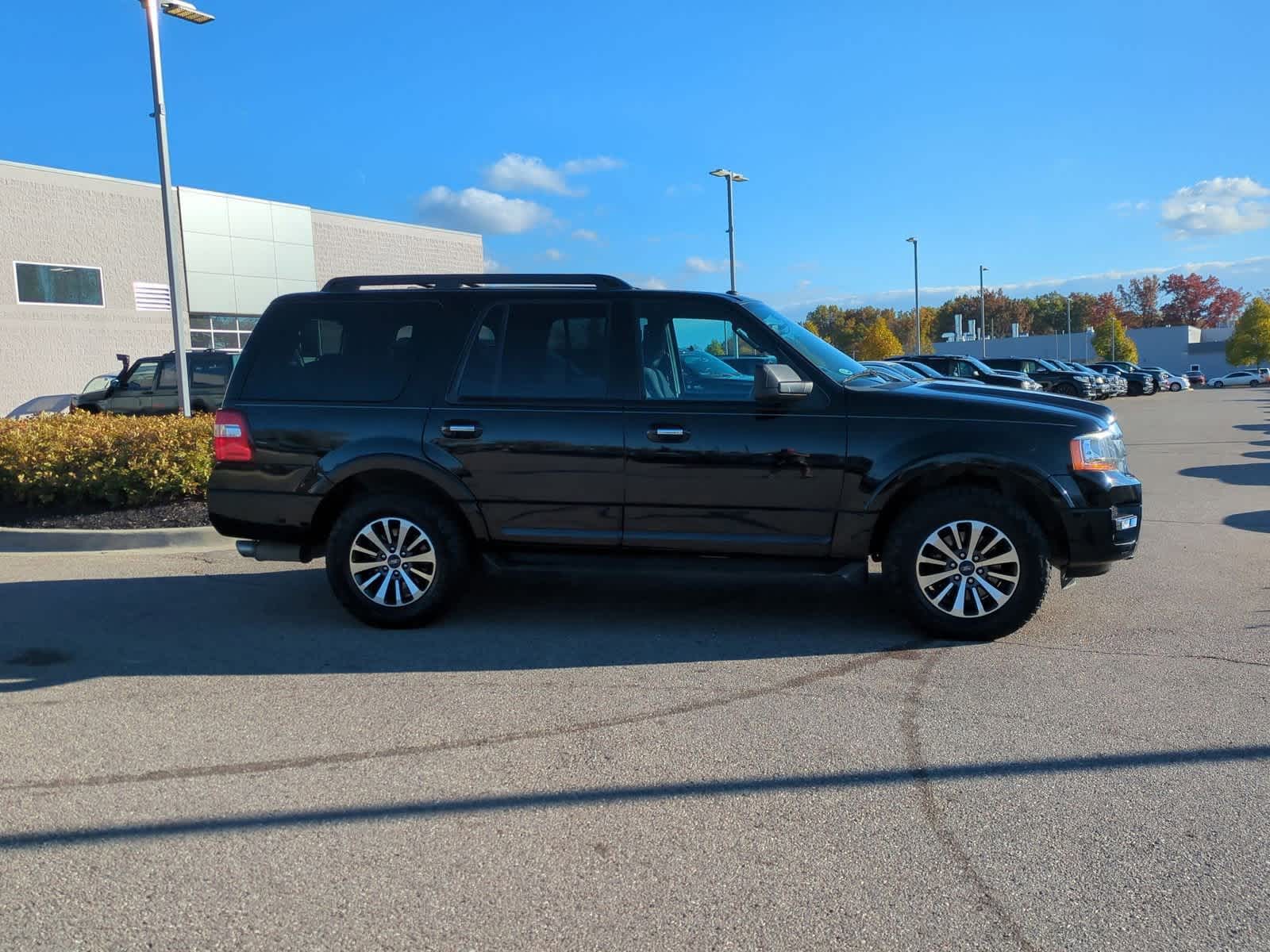 Thumbnail: 2017 Ford Expedition - 9