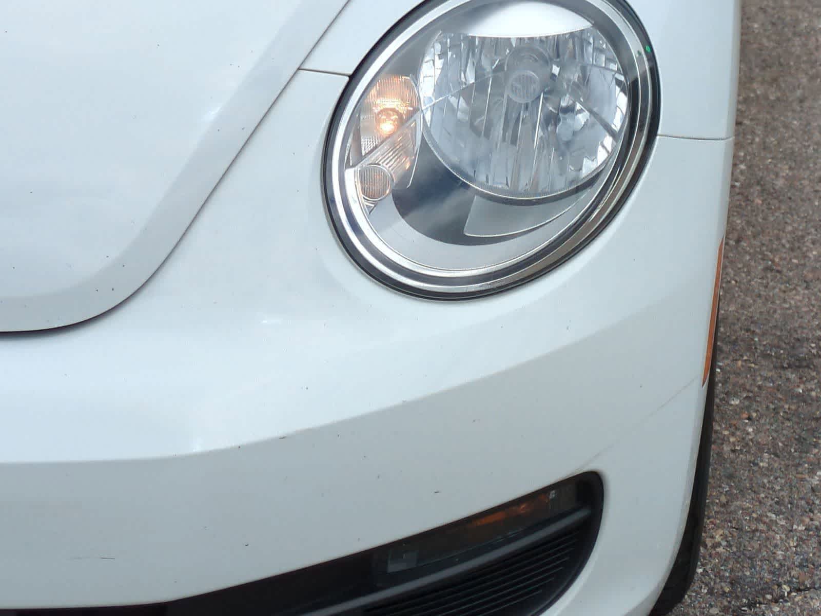 Thumbnail: 2016 Volkswagen Beetle - 11