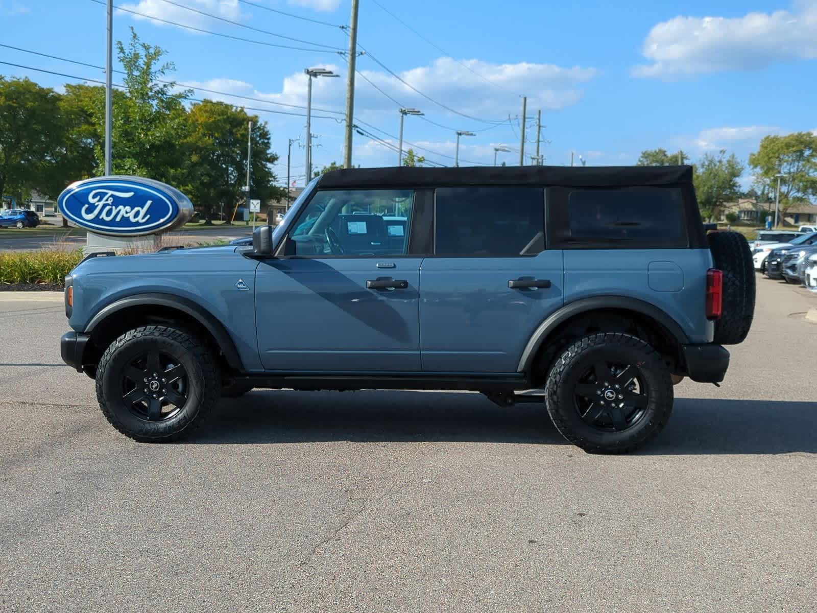 Thumbnail: 2023 Ford Bronco - 5
