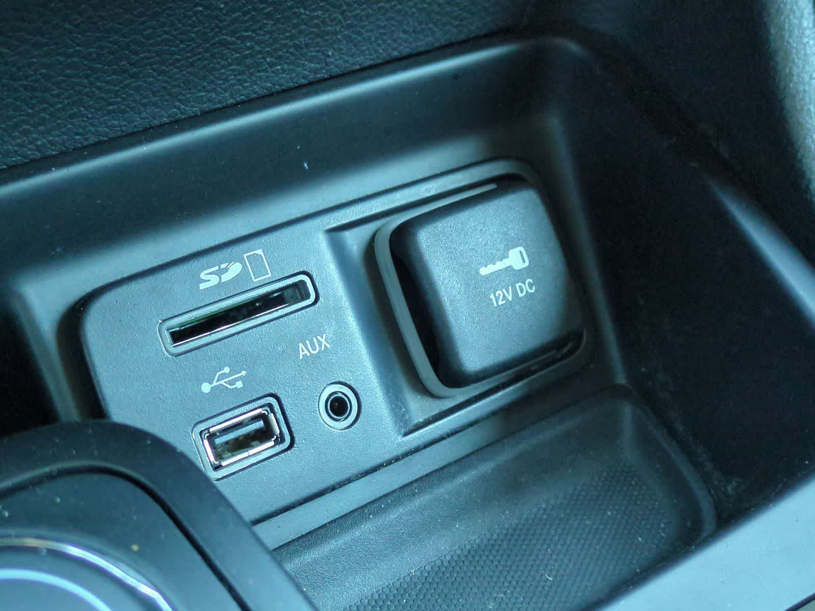 Thumbnail: 2016 Jeep Cherokee - 31