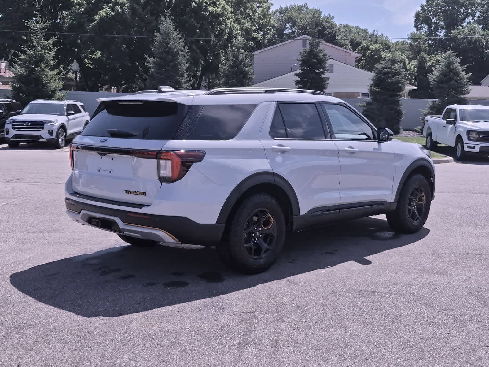 Thumbnail: 2026 Ford Explorer - 8