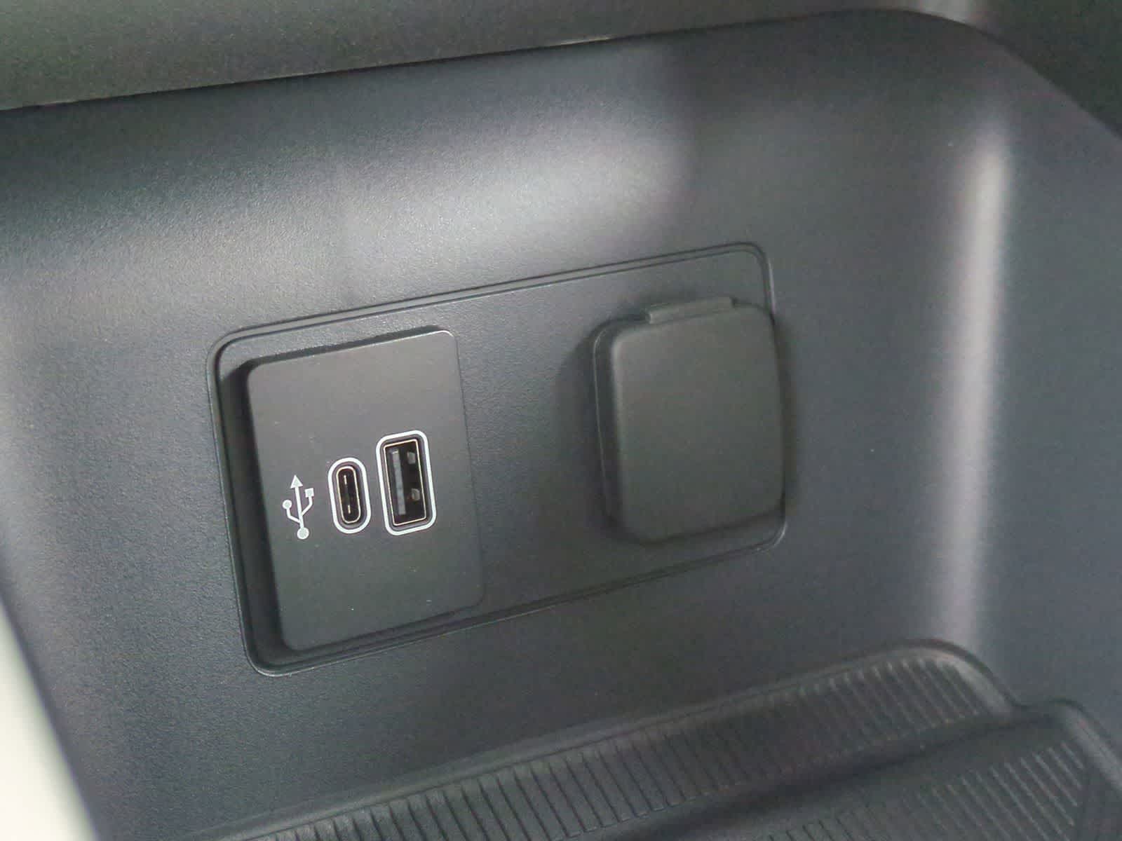 Thumbnail: 2026 Ford Explorer - 30