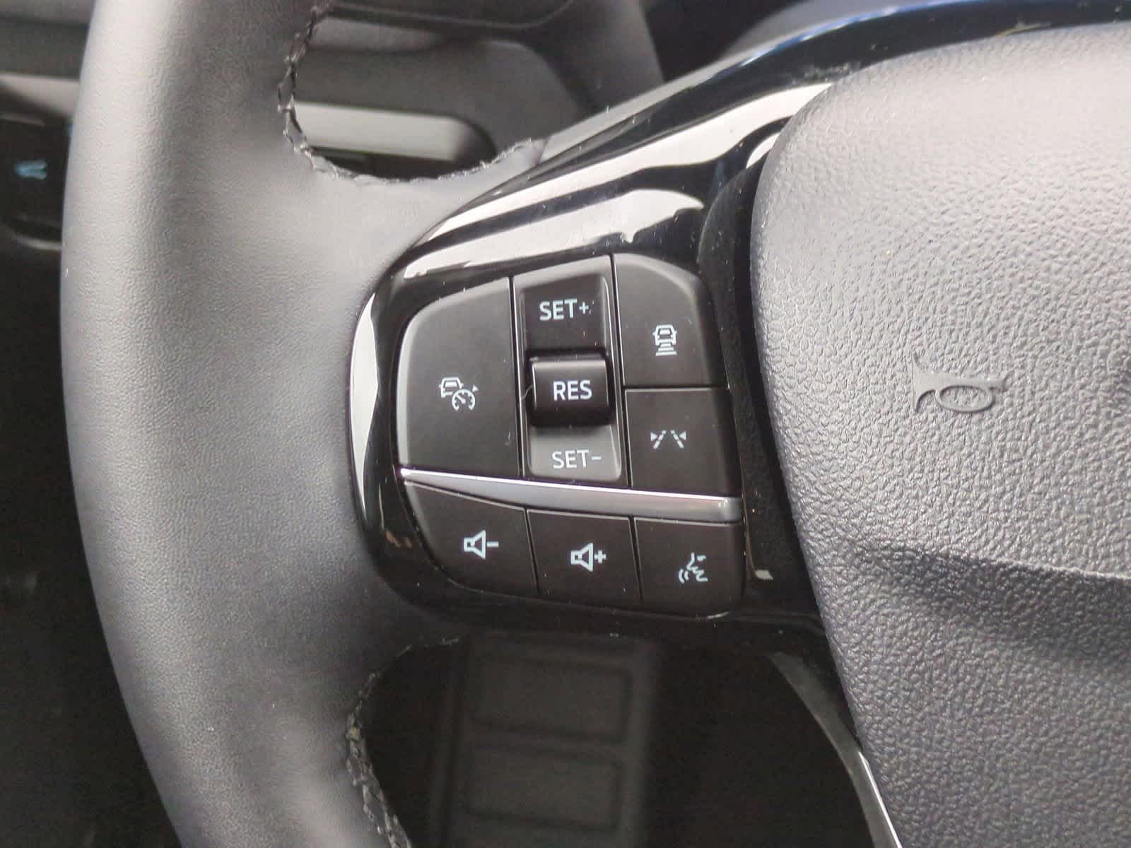 Thumbnail: 2023 Ford Escape - 23