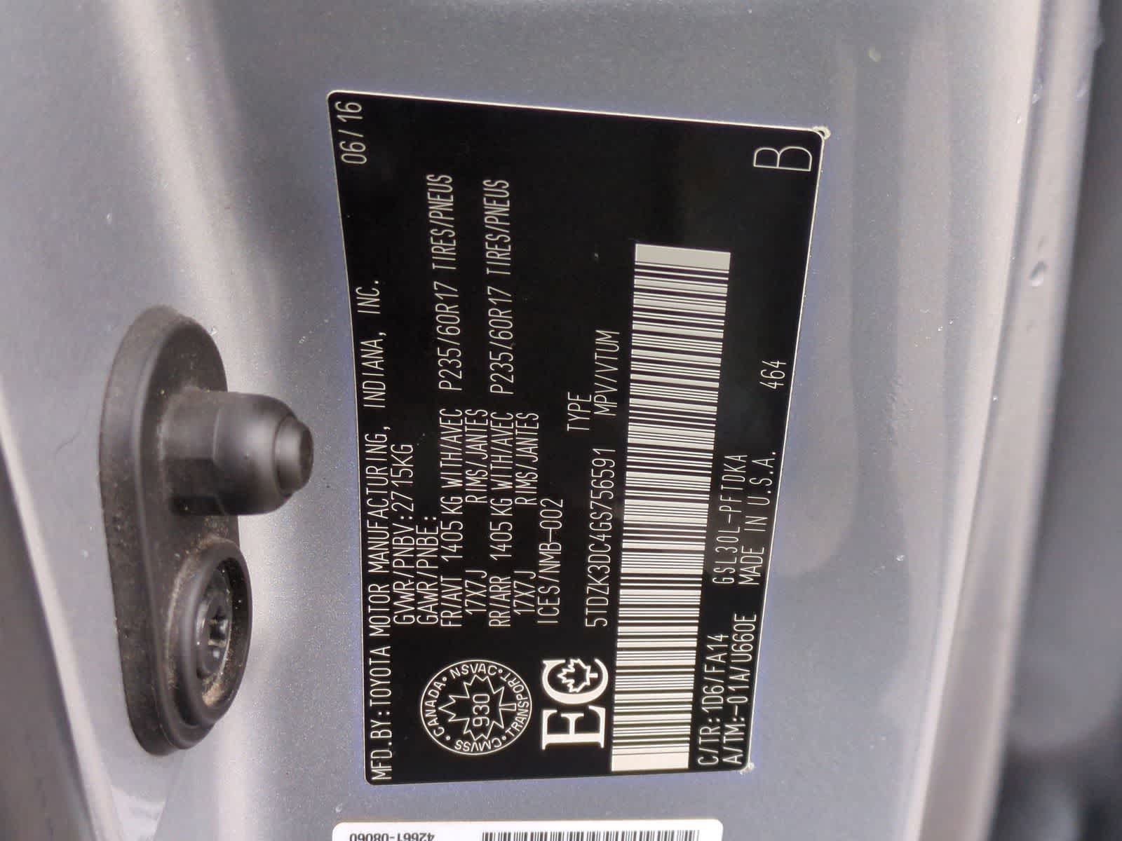 Thumbnail: 2016 Toyota Sienna - 36