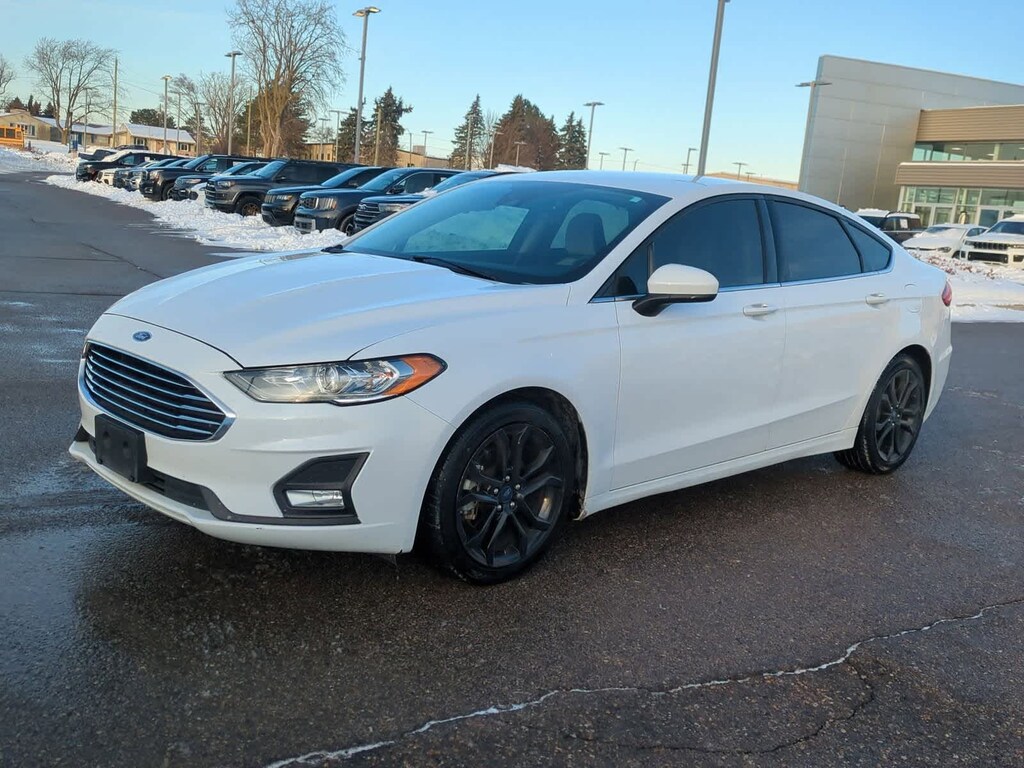 Used 2020 Ford Fusion SE Sedan