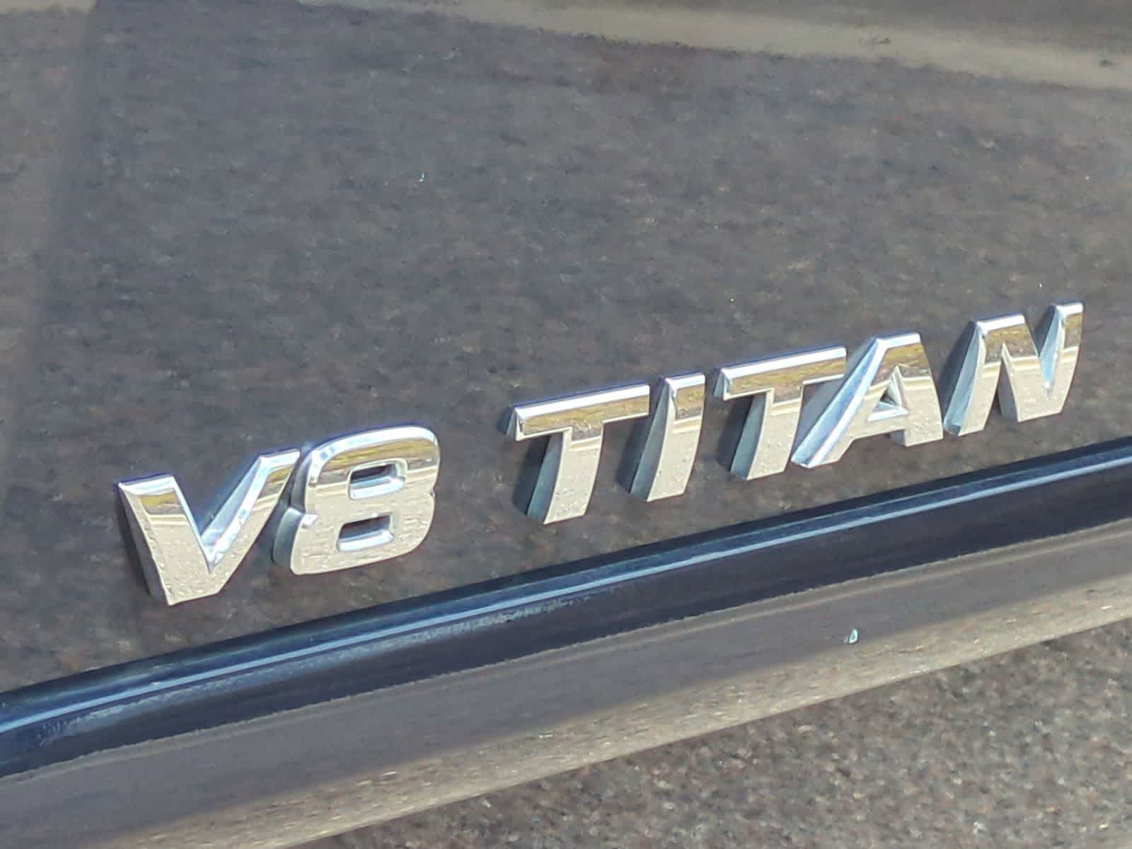 Thumbnail: 2011 Nissan Titan - 13