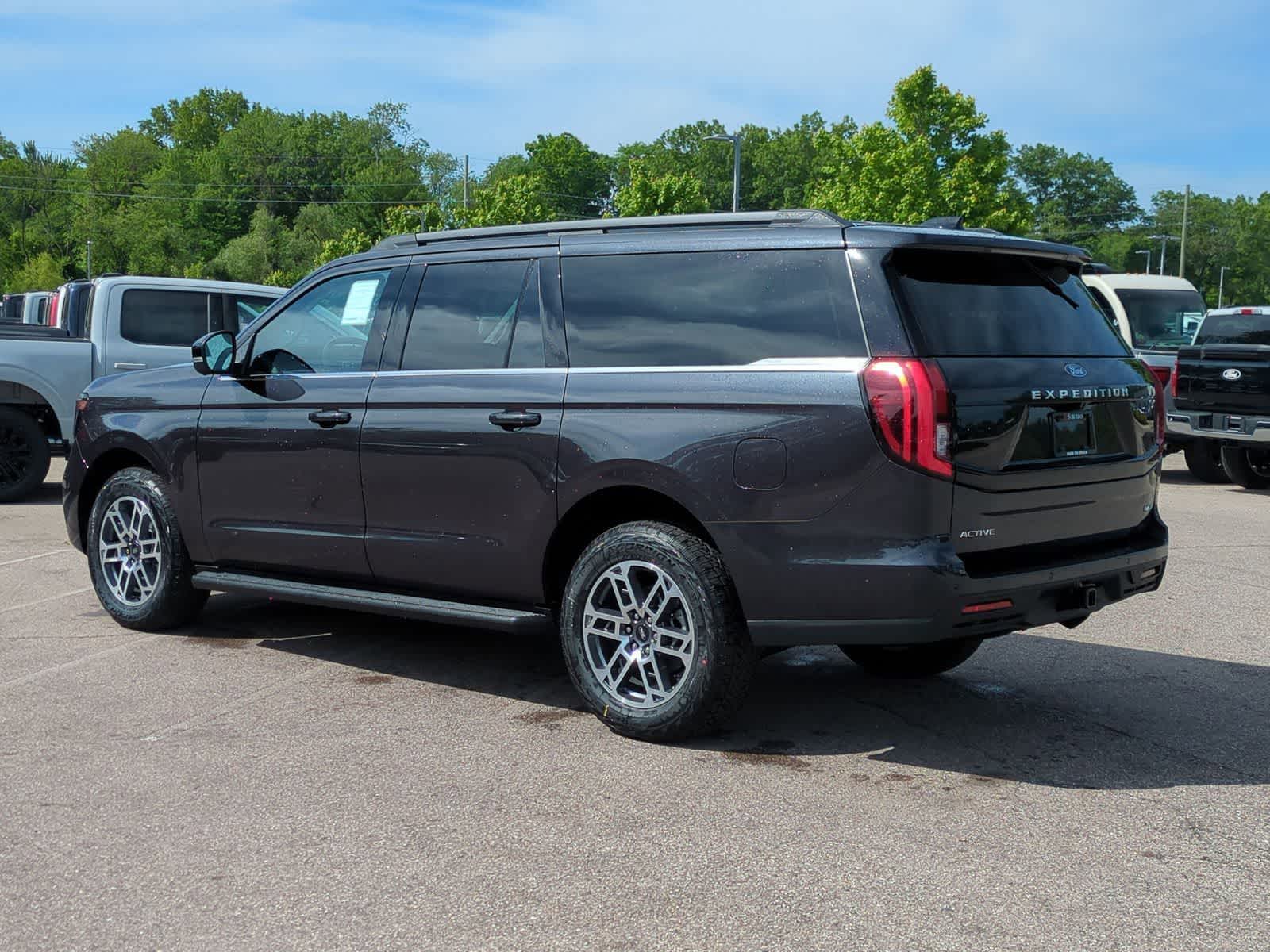 Thumbnail: 2026 Ford Expedition MAX - 6