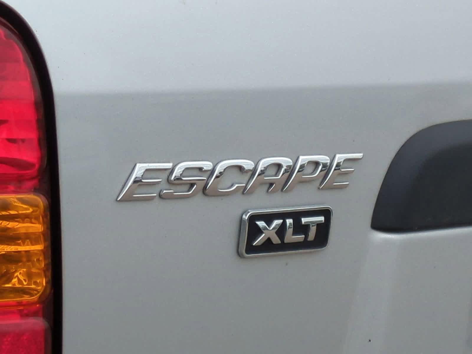Thumbnail: 2005 Ford Escape - 13