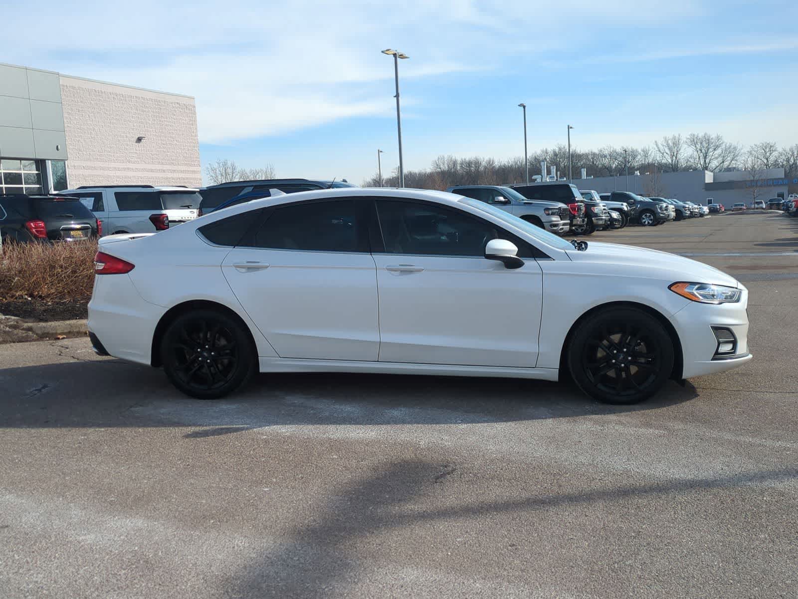 Thumbnail: 2020 Ford Fusion - 9