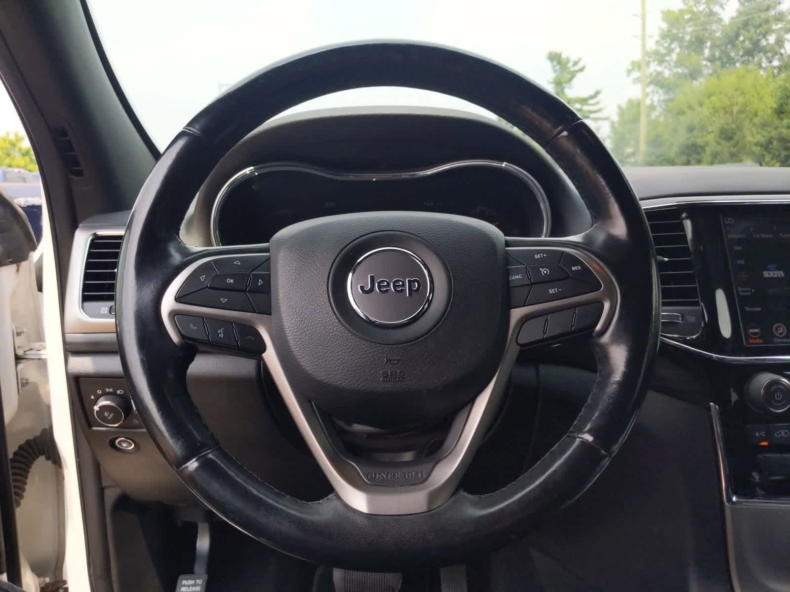 Thumbnail: 2020 Jeep Grand Cherokee - 23