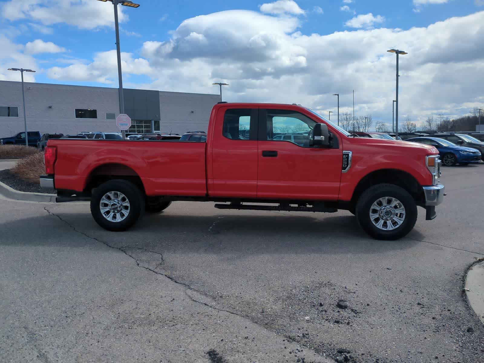 Thumbnail: 2022 Ford Econoline - 9