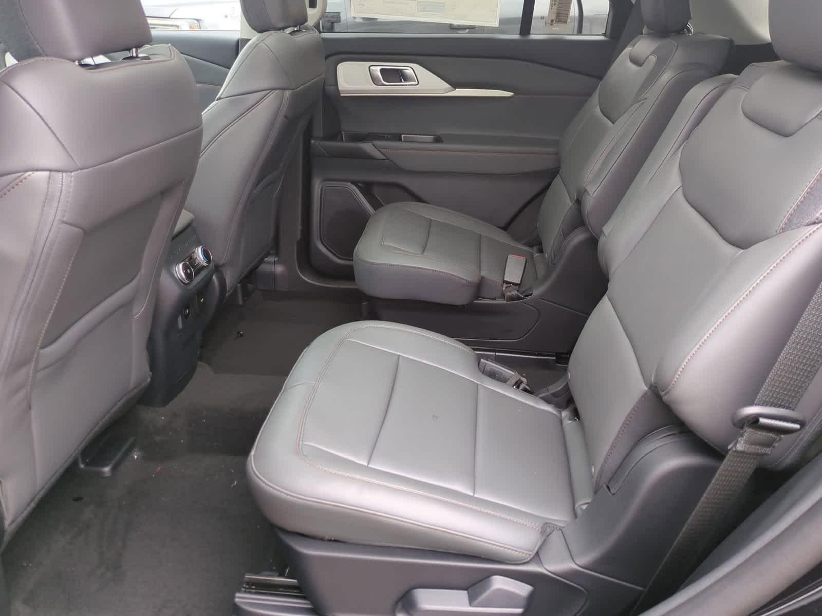 Thumbnail: 2025 Ford Explorer - 20