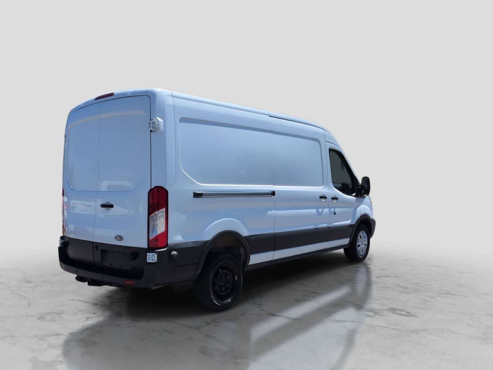 Thumbnail: 2016 Ford Transit Series - 8
