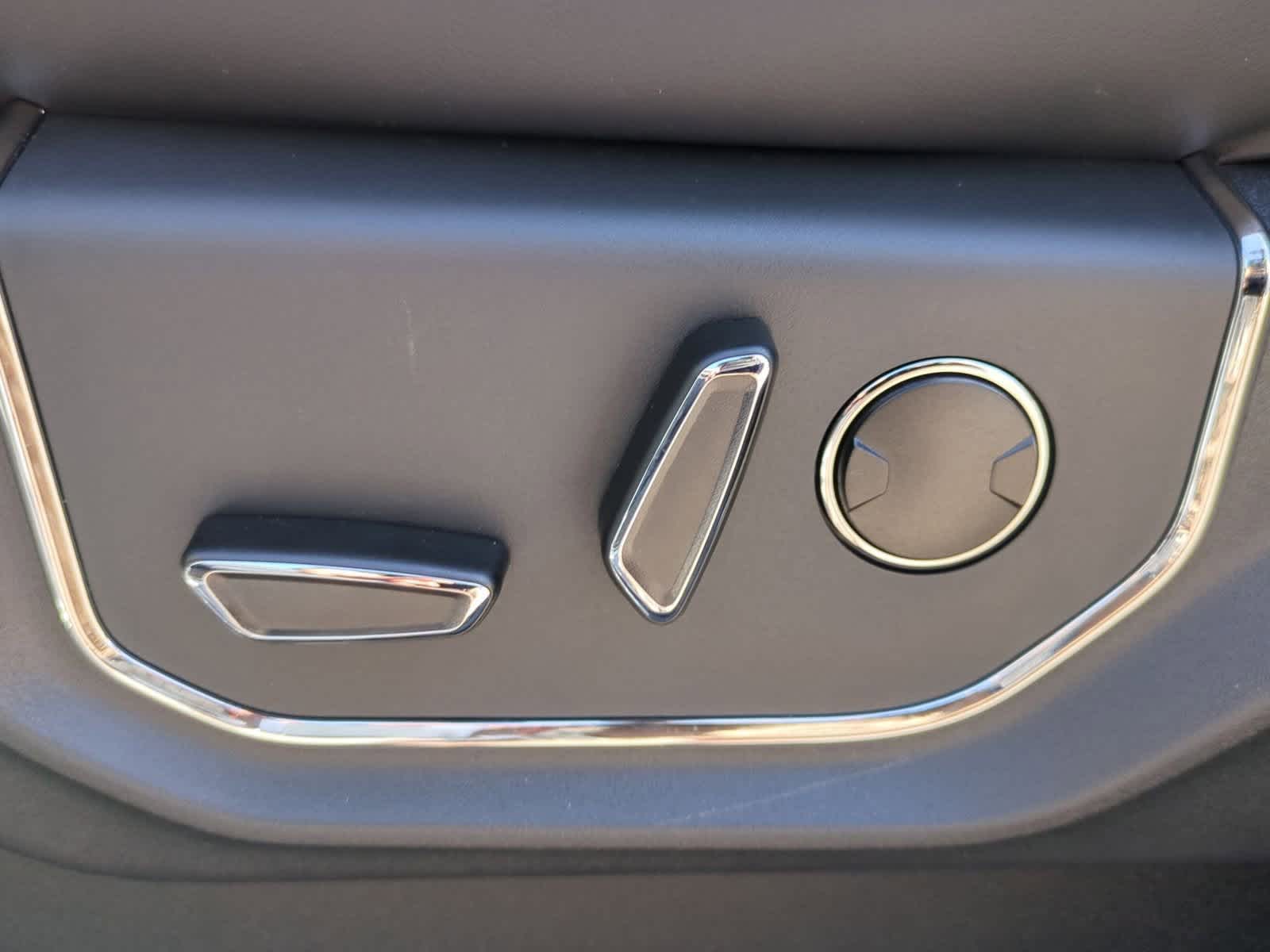 Thumbnail: 2024 Ford Expedition - 17