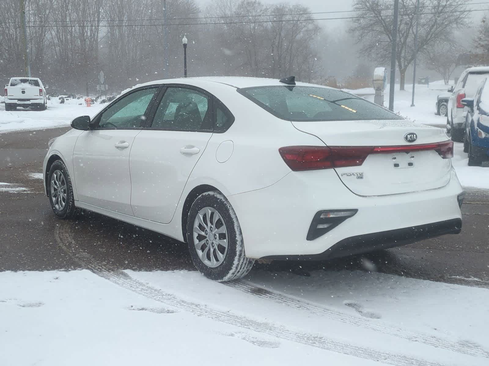 Thumbnail: 2019 Kia Forte - 6