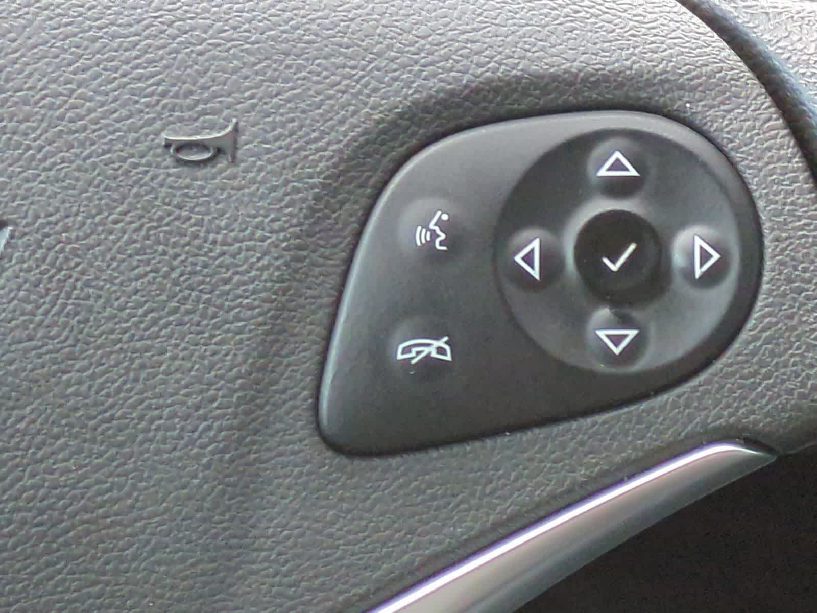 Thumbnail: 2014 Chevrolet Impala - 24