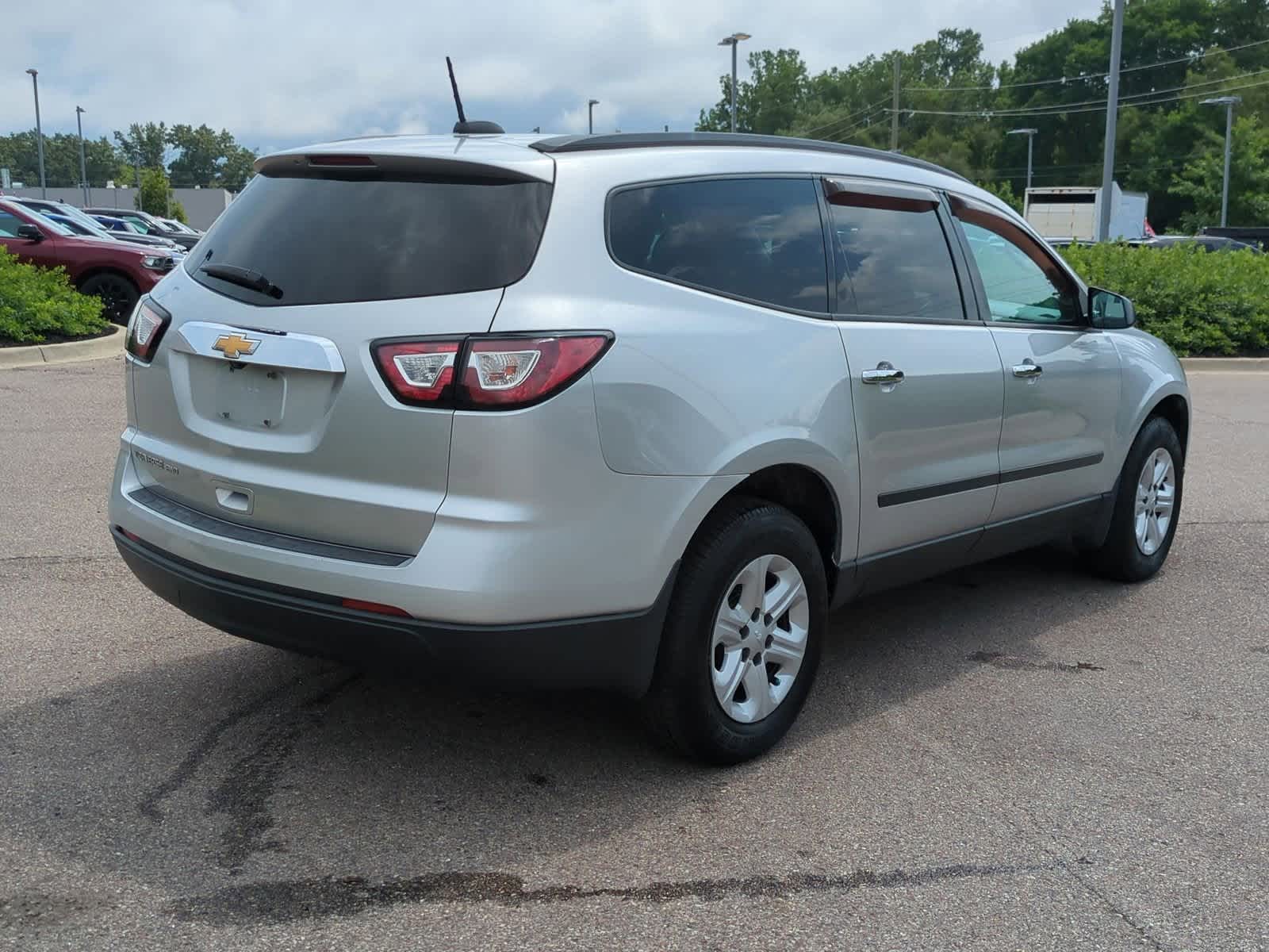 Thumbnail: 2017 Chevrolet Traverse - 8