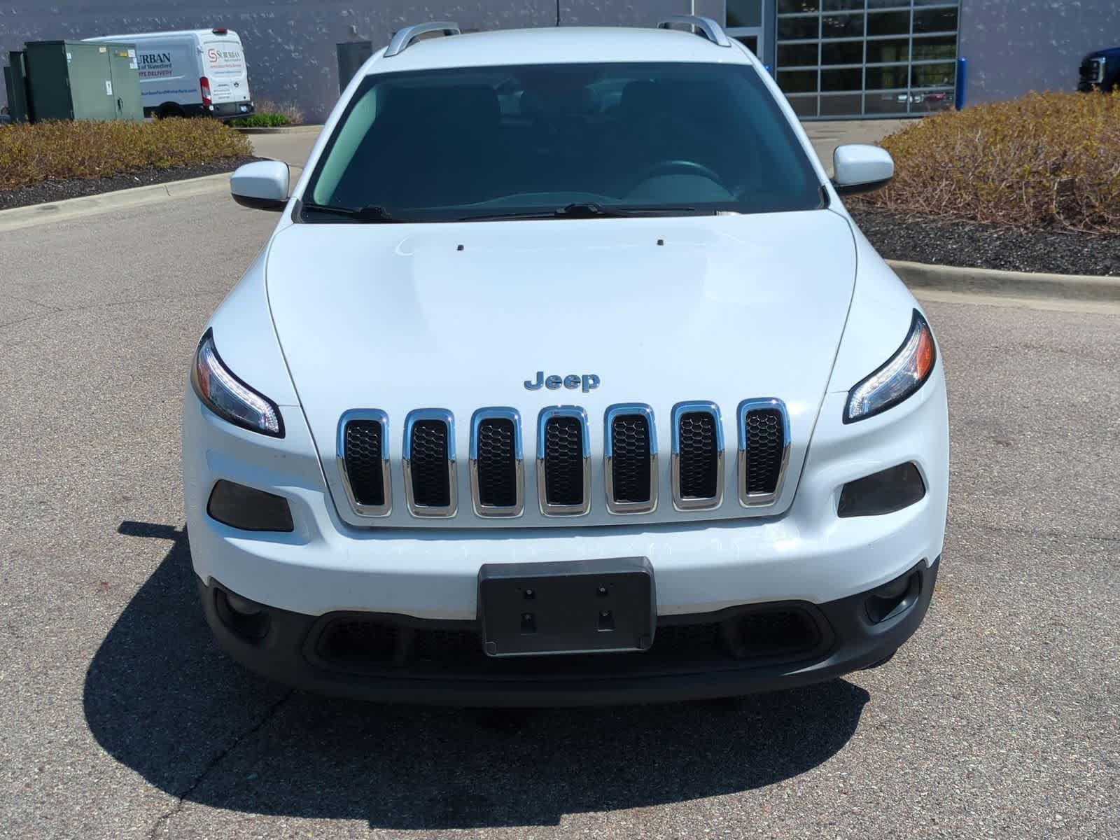 Thumbnail: 2018 Jeep Cherokee - 3