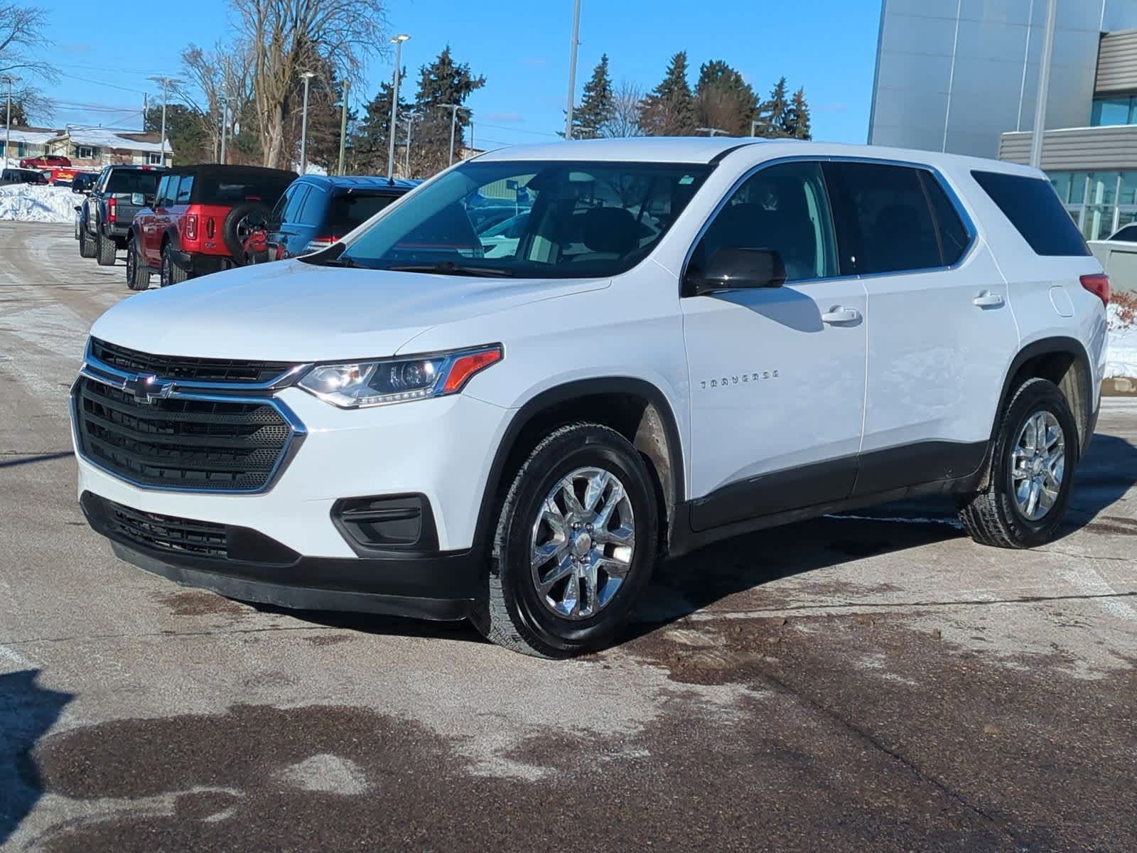 Thumbnail: 2018 Chevrolet Traverse - 4