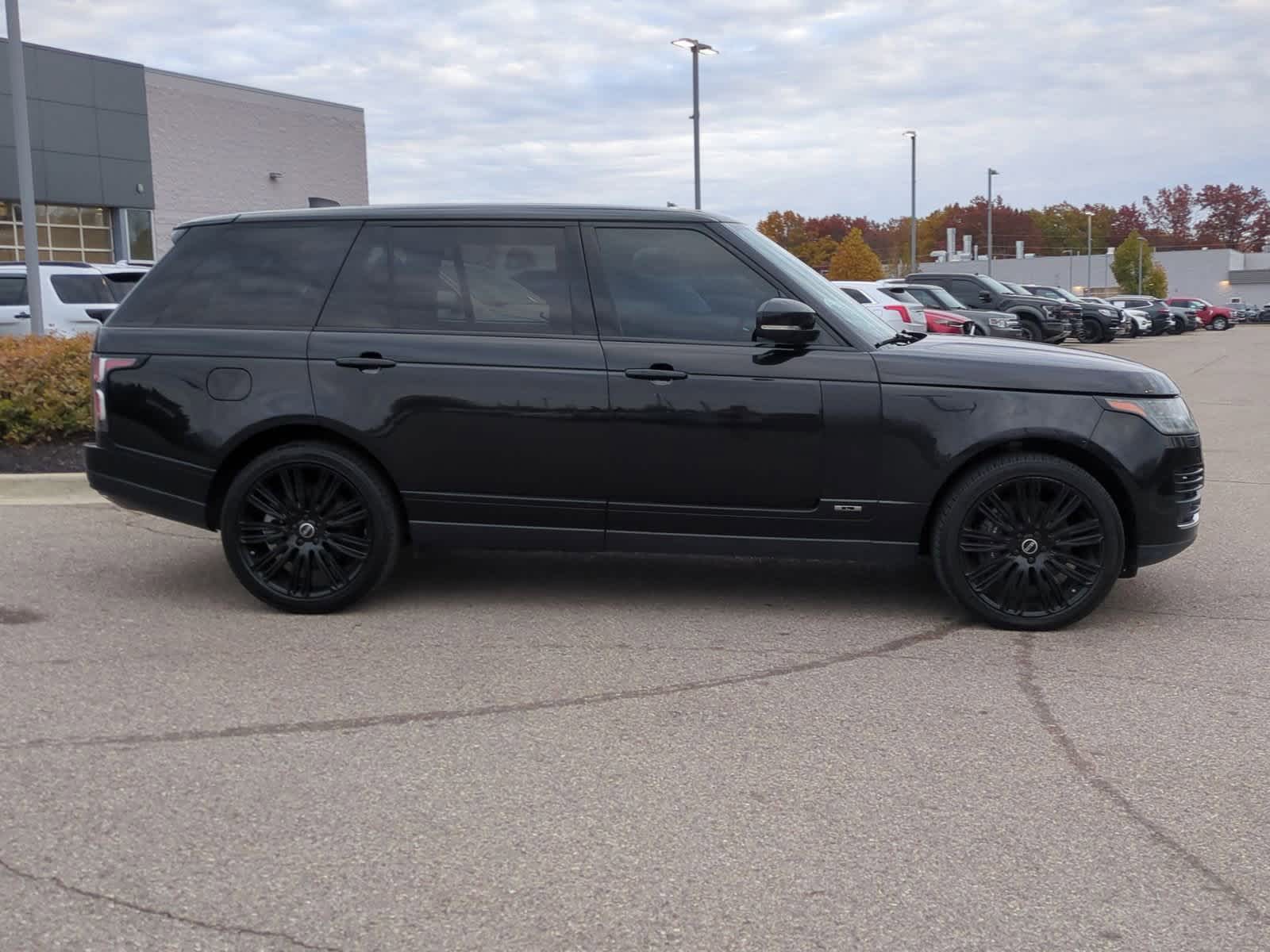 Thumbnail: 2018 Land Rover Range Rover - 9