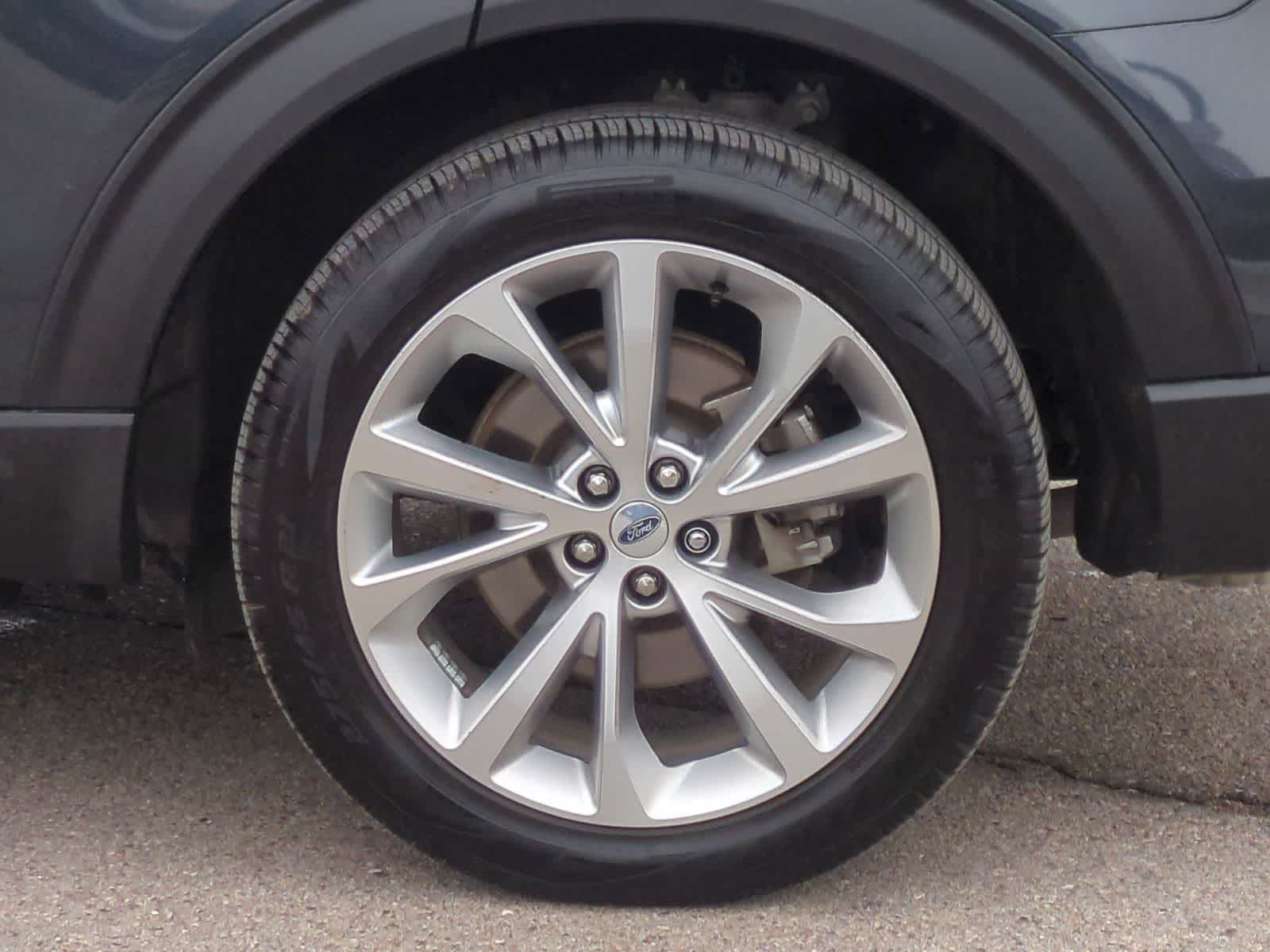 Thumbnail: 2023 Ford Explorer - 14