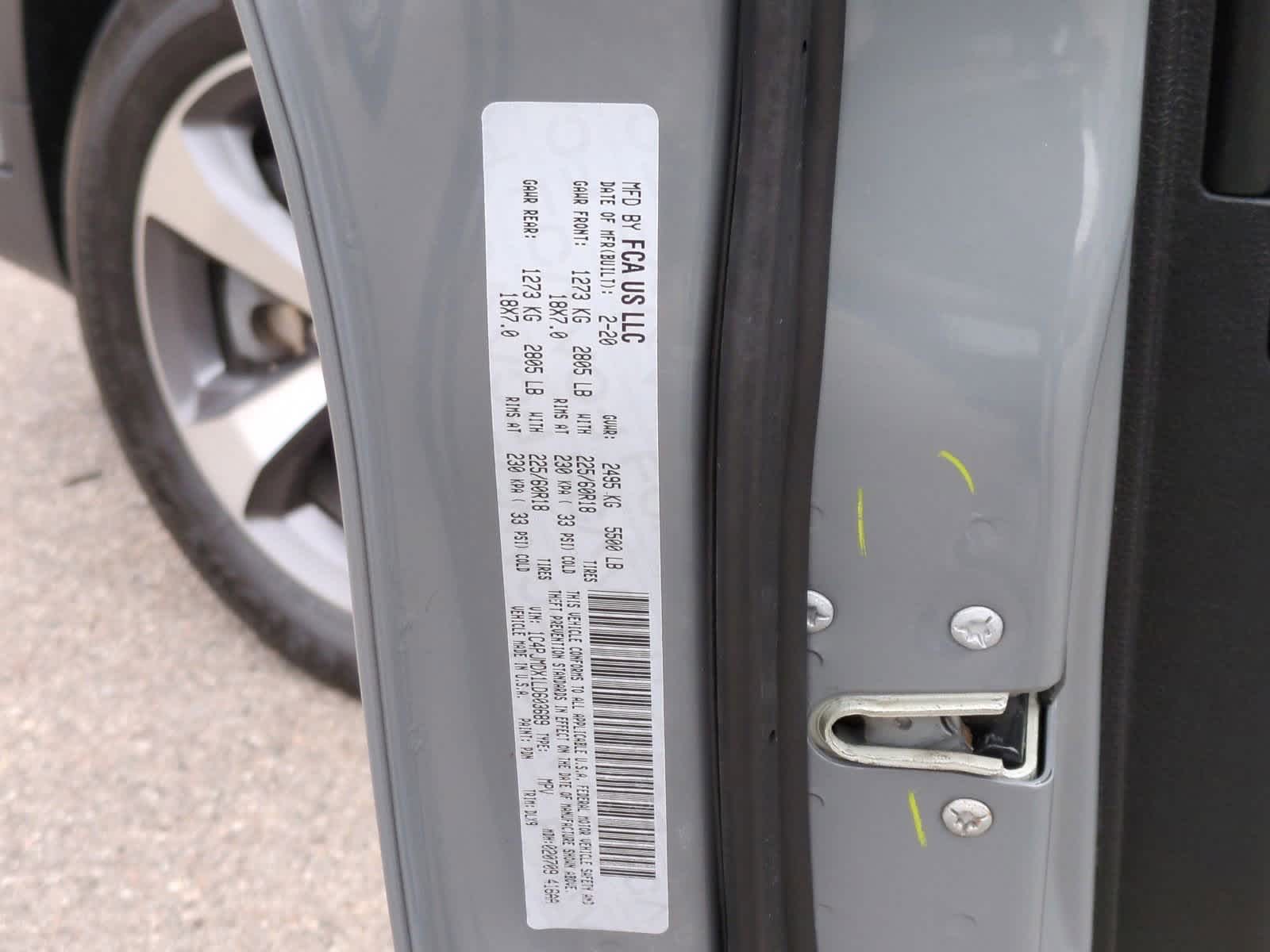 Thumbnail: 2020 Jeep Cherokee - 37