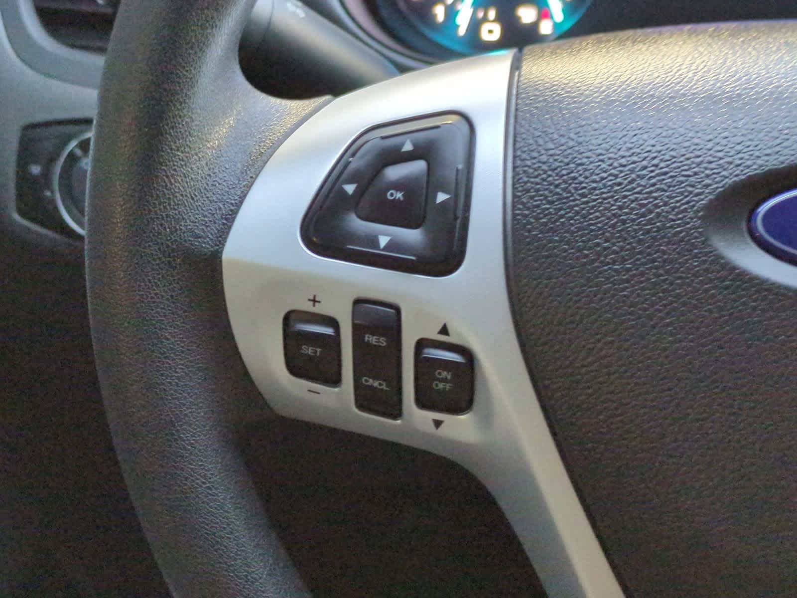 Thumbnail: 2013 Ford Edge - 23