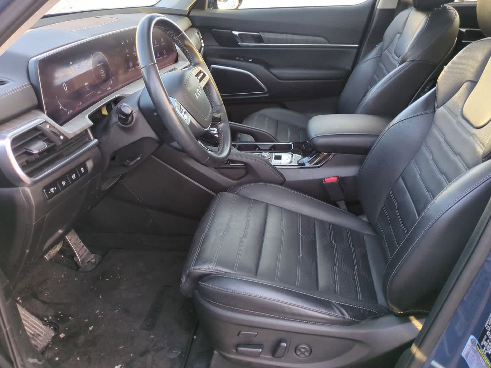 Thumbnail: 2023 Kia Telluride - 16