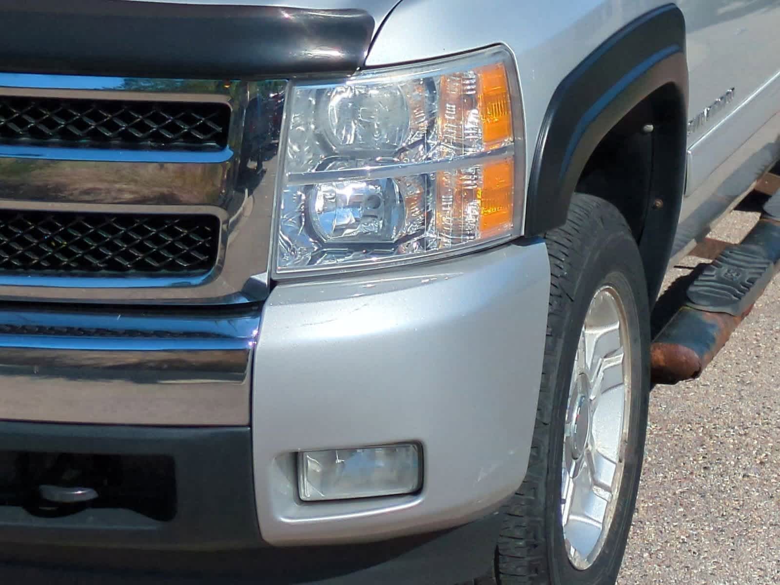 Thumbnail: 2011 Chevrolet Silverado 1500 - 11