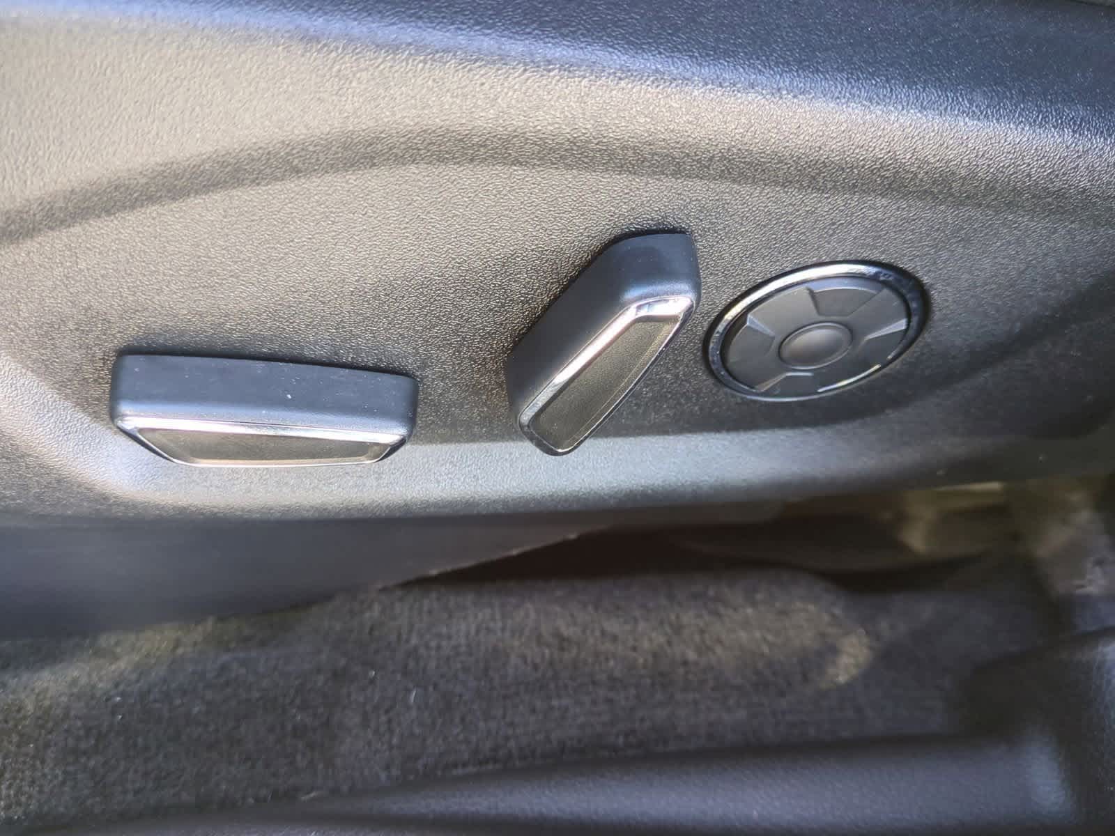 Thumbnail: 2017 Ford Explorer - 17