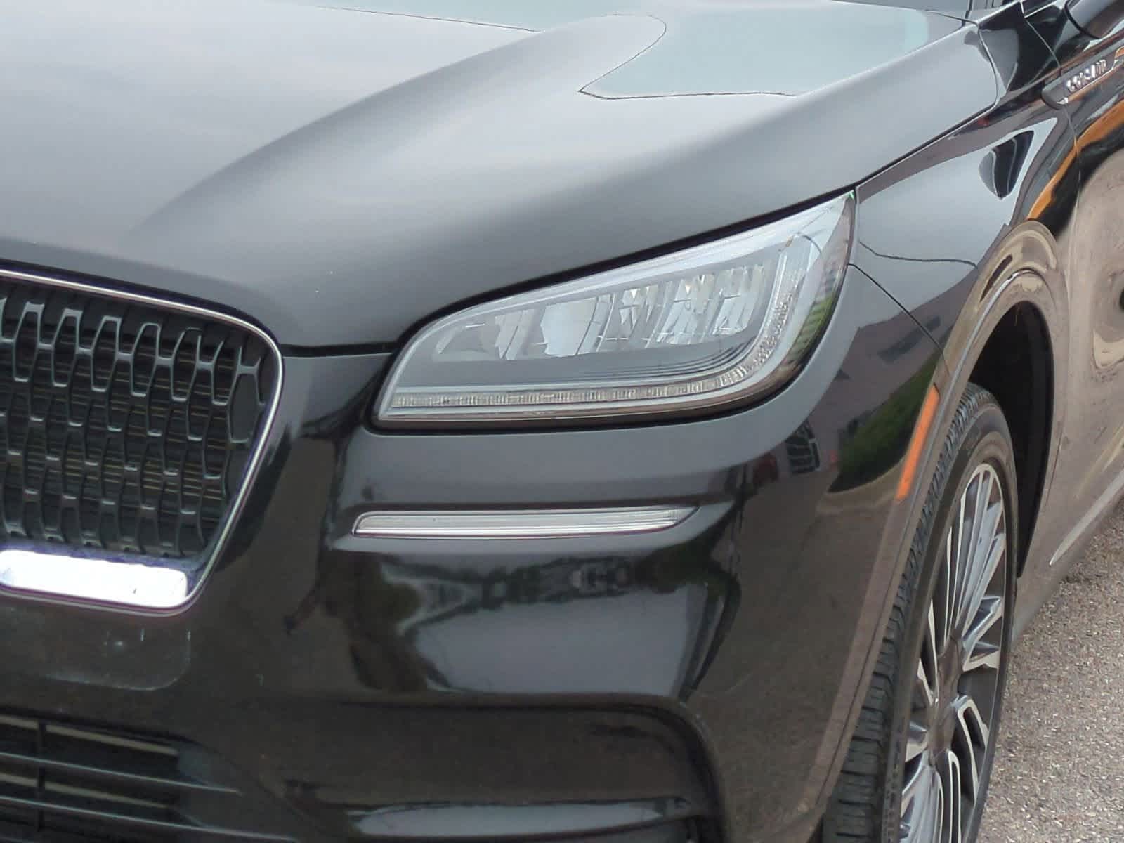 Thumbnail: 2022 Lincoln Corsair - 11