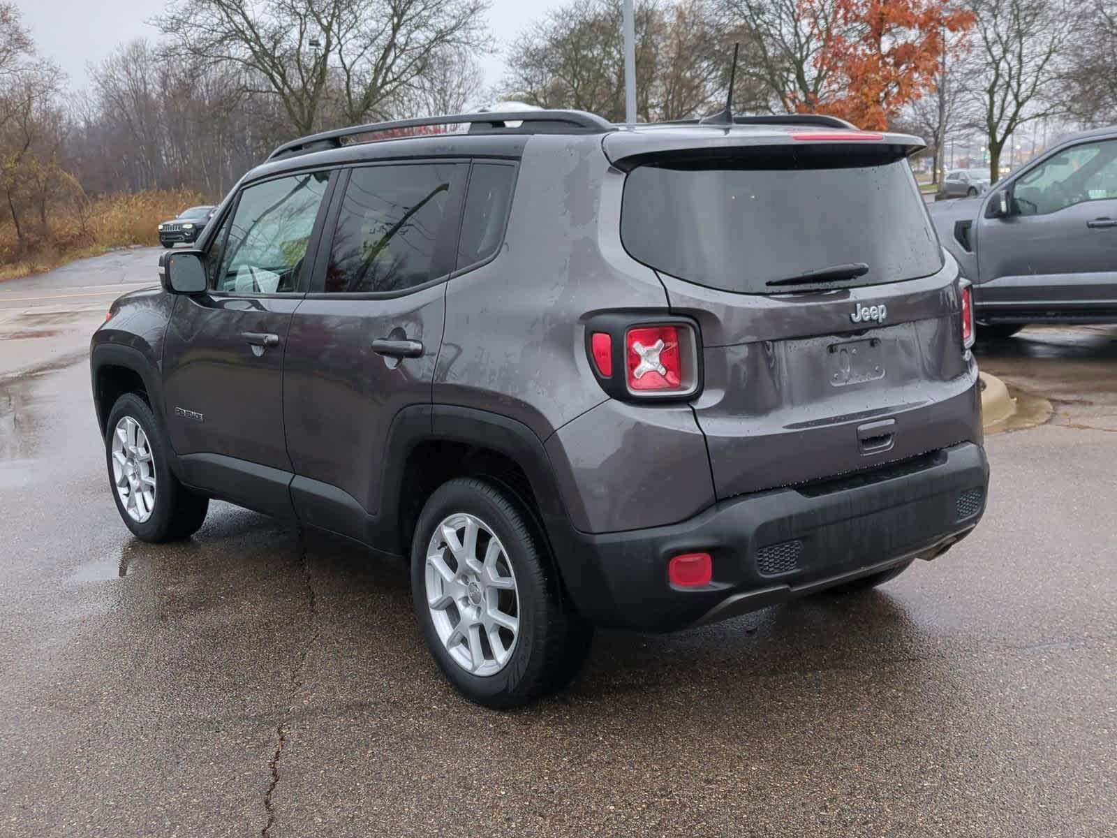 Thumbnail: 2021 Jeep Renegade - 6