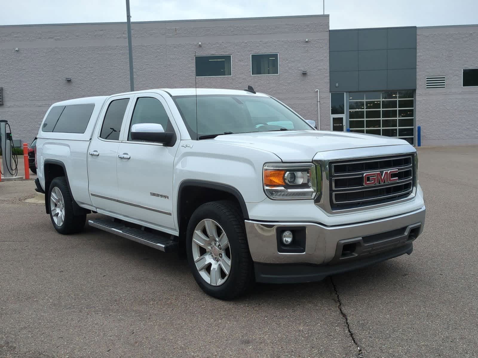 2015 GMC Sierra 1500 SLT 2