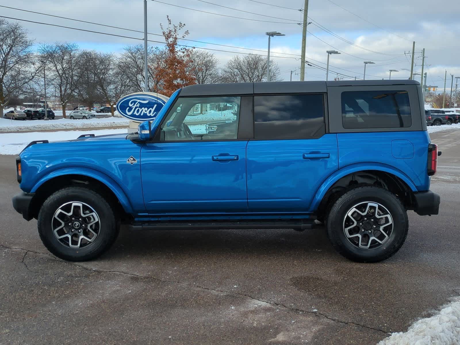 Thumbnail: 2022 Ford Bronco - 5