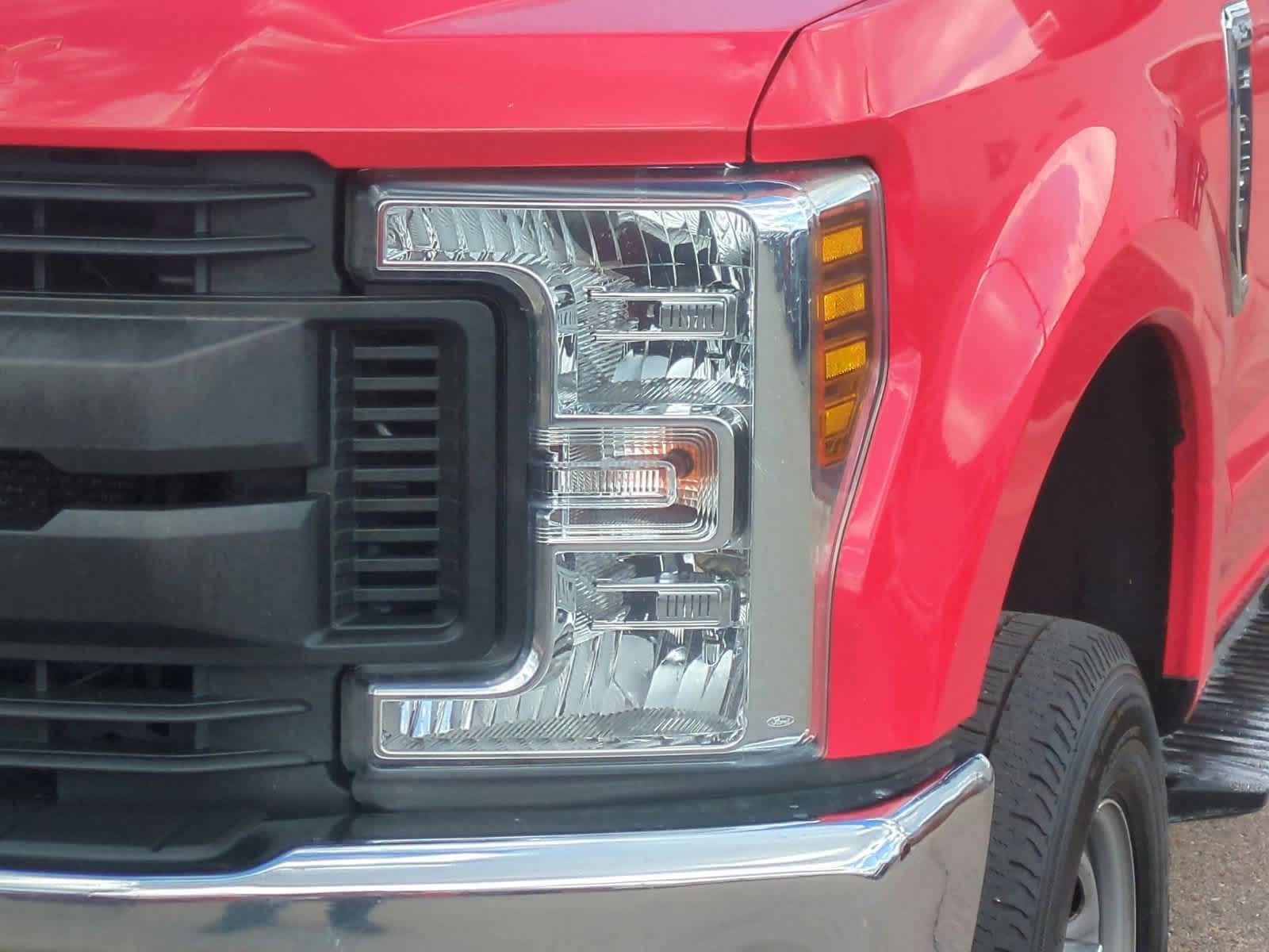 Thumbnail: 2019 Ford Econoline - 11