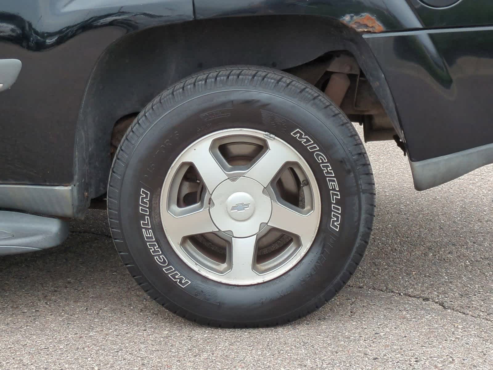 Thumbnail: 2002 Chevrolet TrailBlazer - 14