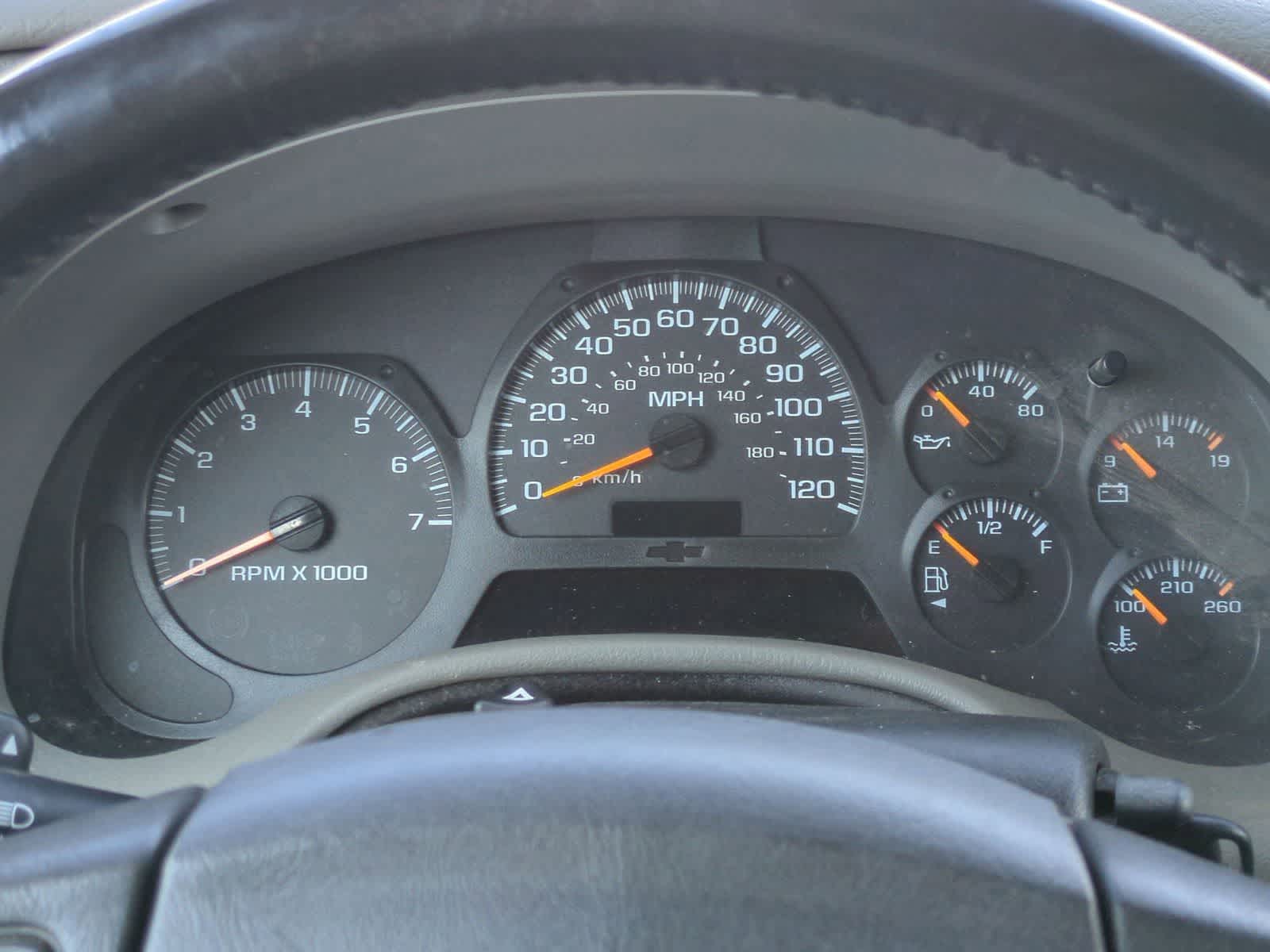 Thumbnail: 2004 Chevrolet TrailBlazer - 32