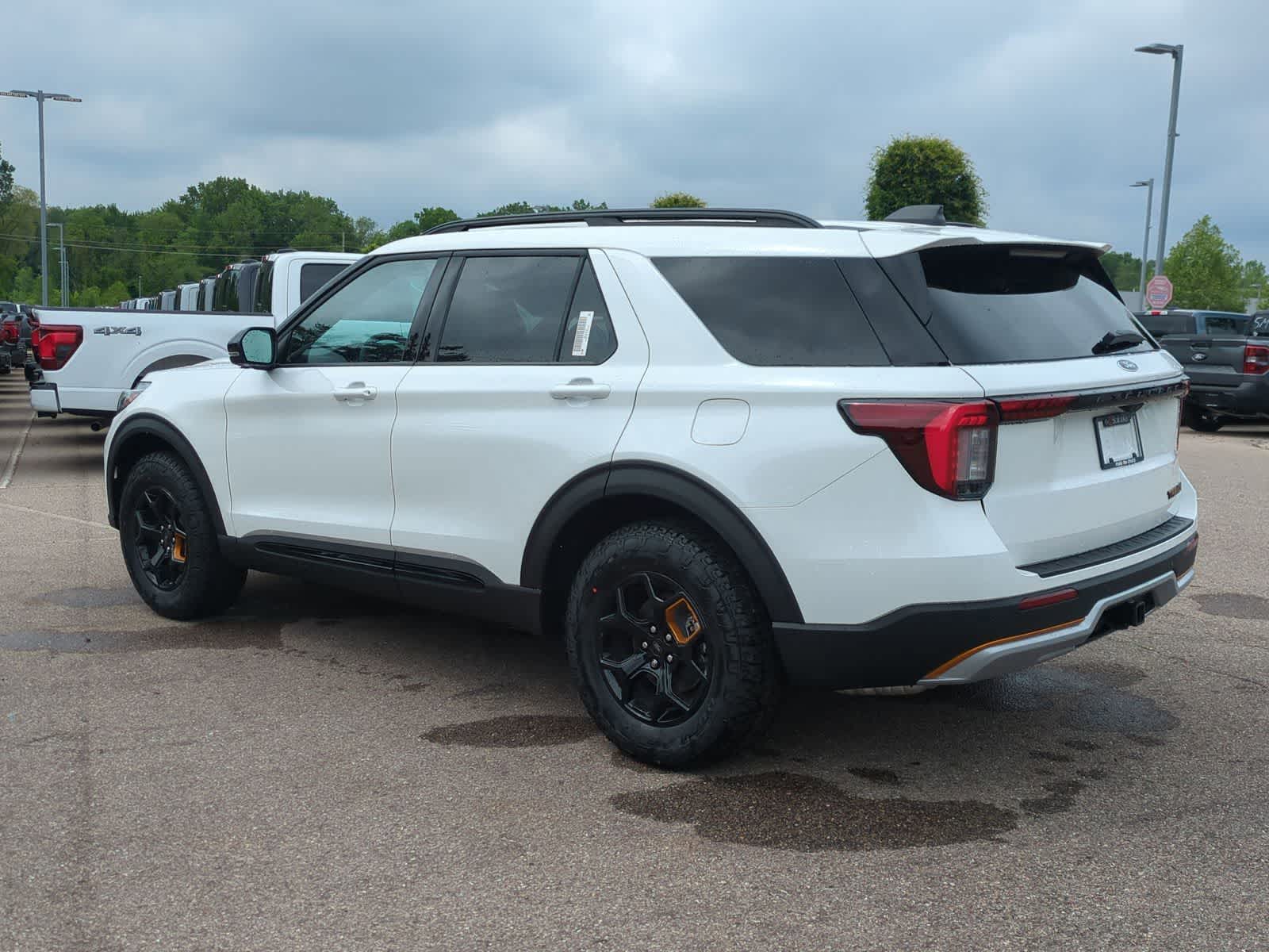 Thumbnail: 2026 Ford Explorer - 6