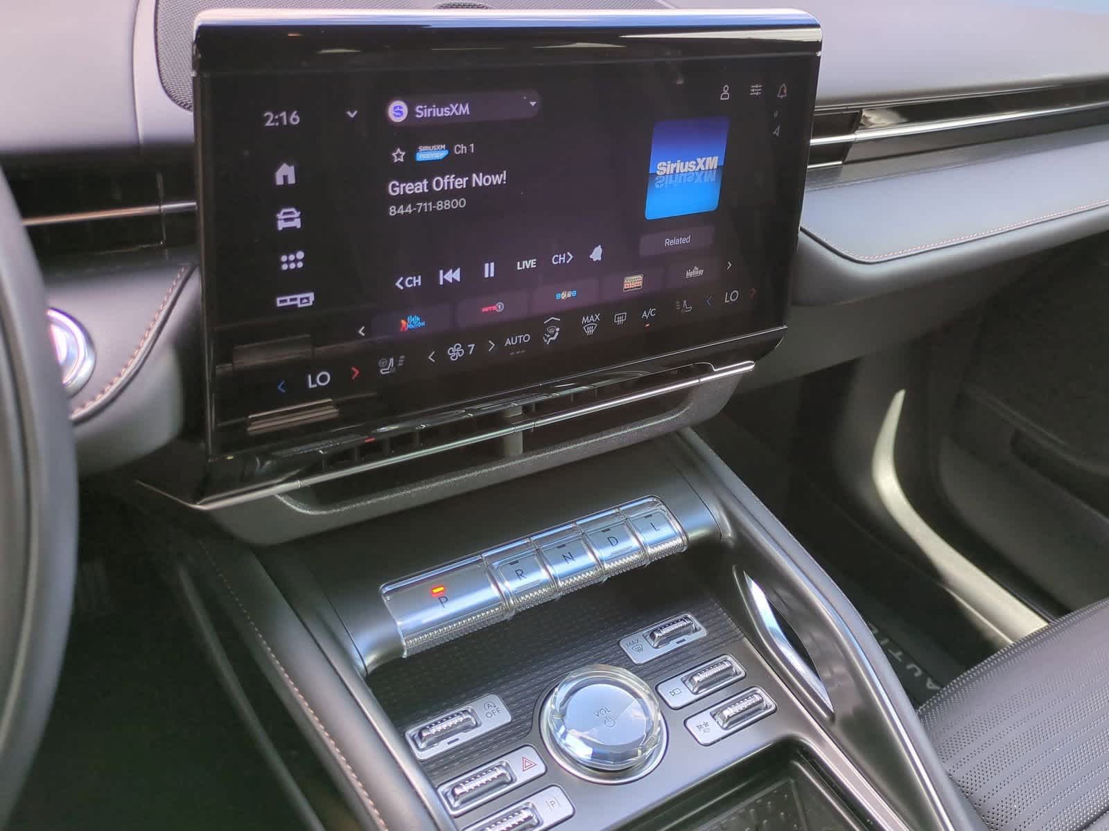 Thumbnail: 2024 Lincoln Nautilus - 29