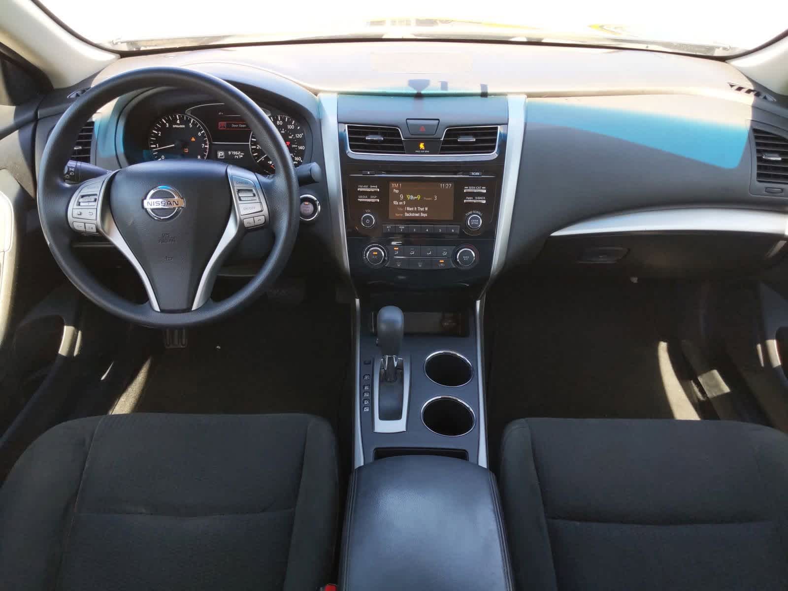 Thumbnail: 2015 Nissan Altima - 14