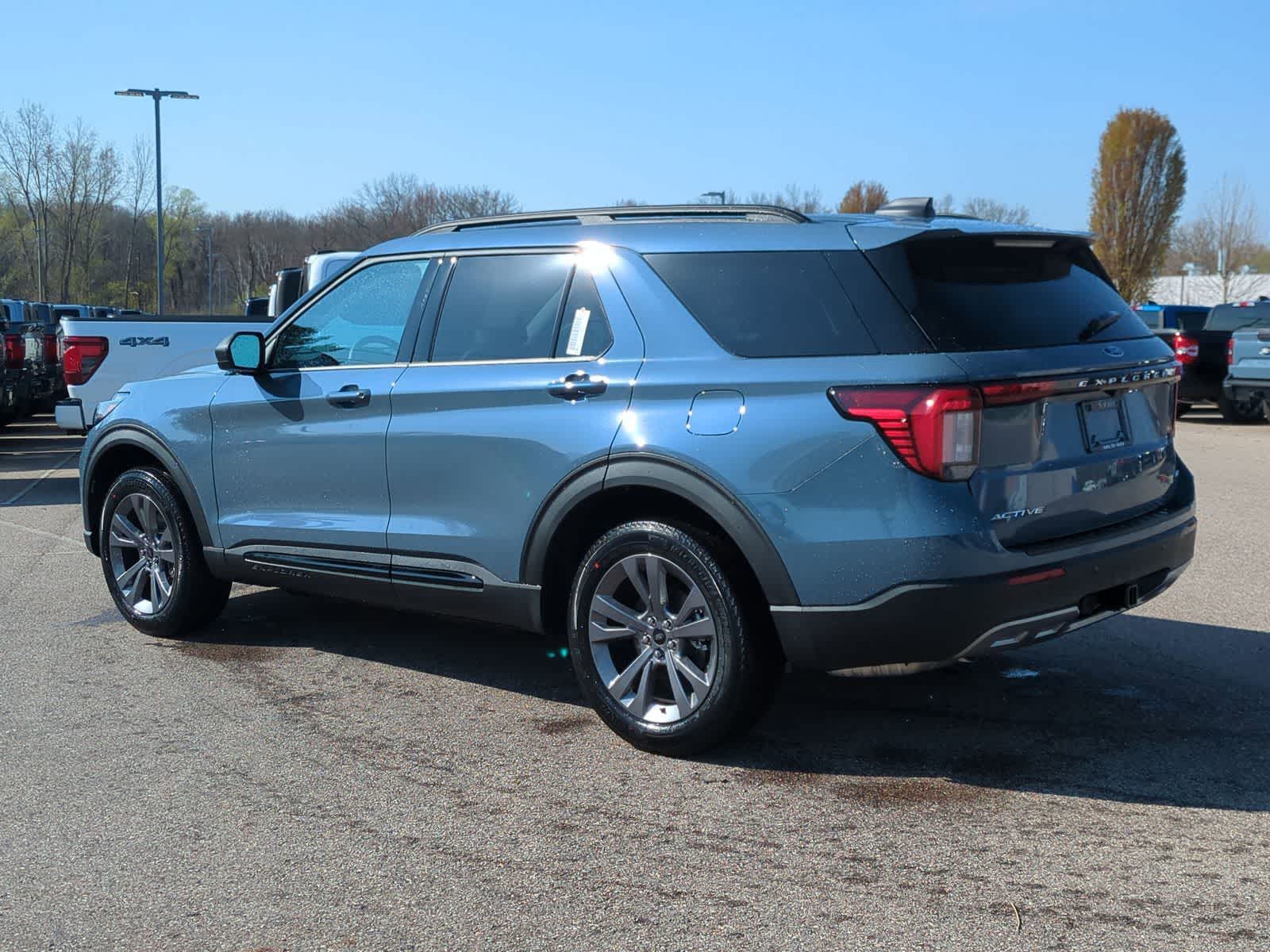 Thumbnail: 2026 Ford Explorer - 6