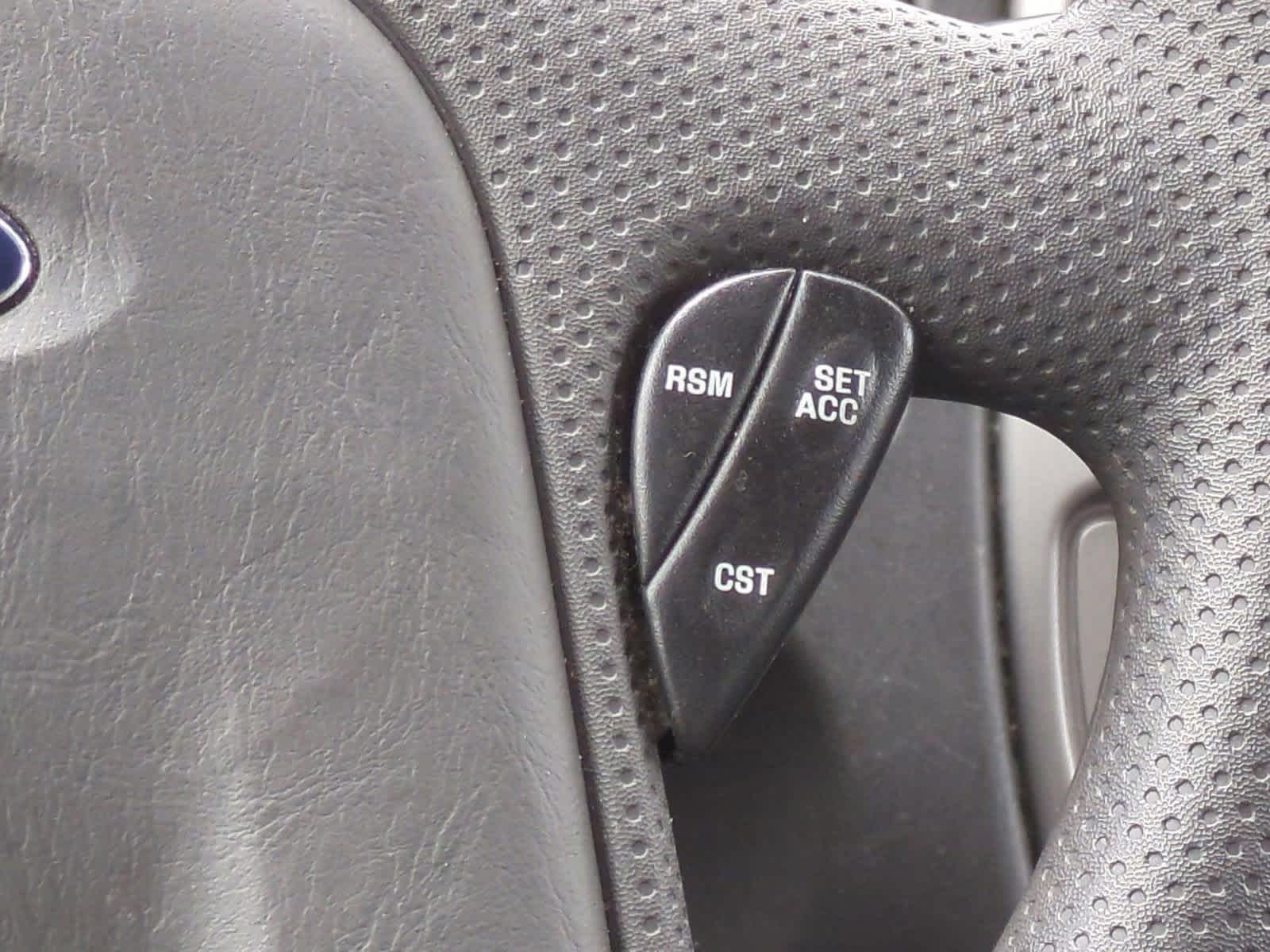 Thumbnail: 2005 Ford Escape - 24