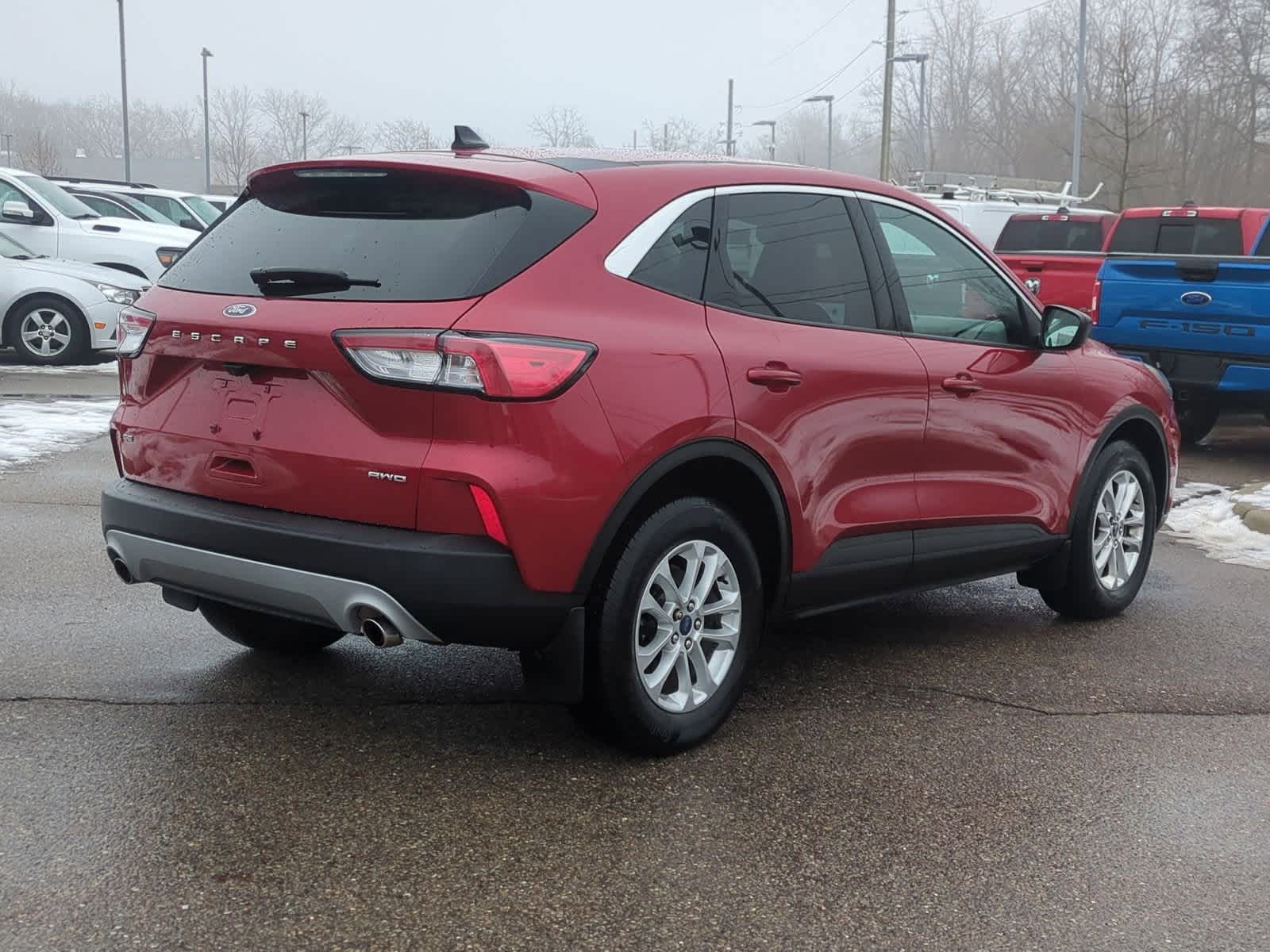 Thumbnail: 2022 Ford Escape - 8